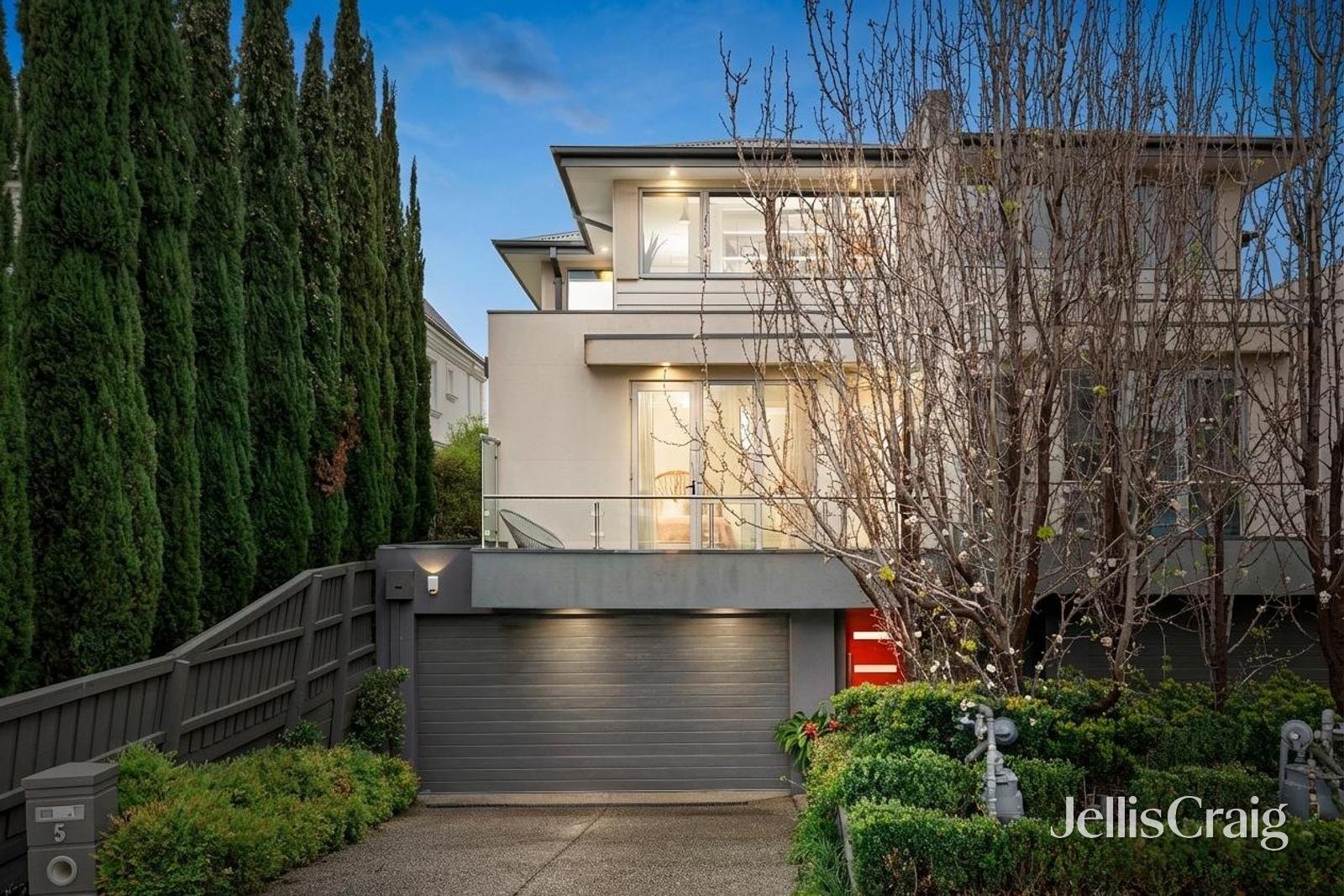 5 Allan Street, Aberfeldie image 10