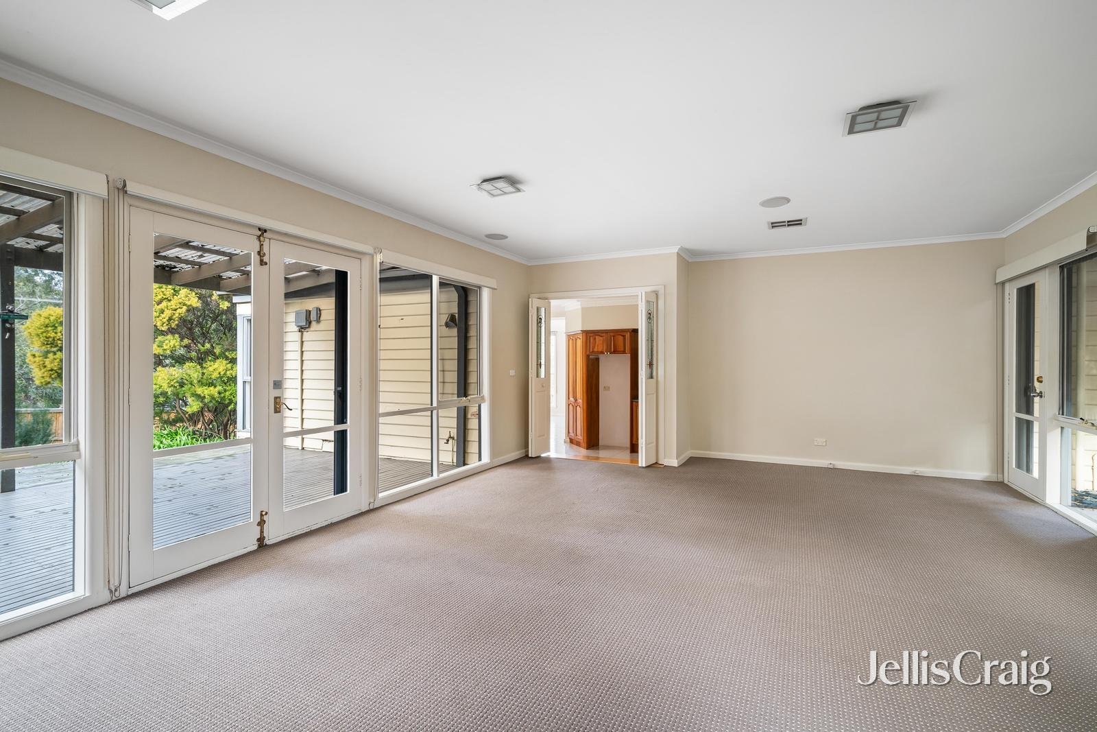 5 Alma Street, Lower&nbsp;Plenty image 5