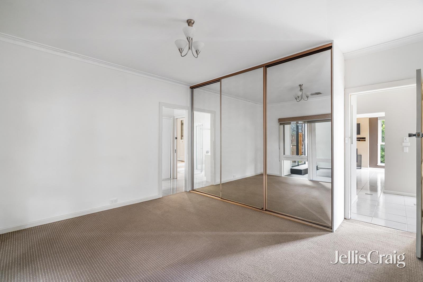 5 Alma Street, Lower&nbsp;Plenty image 7