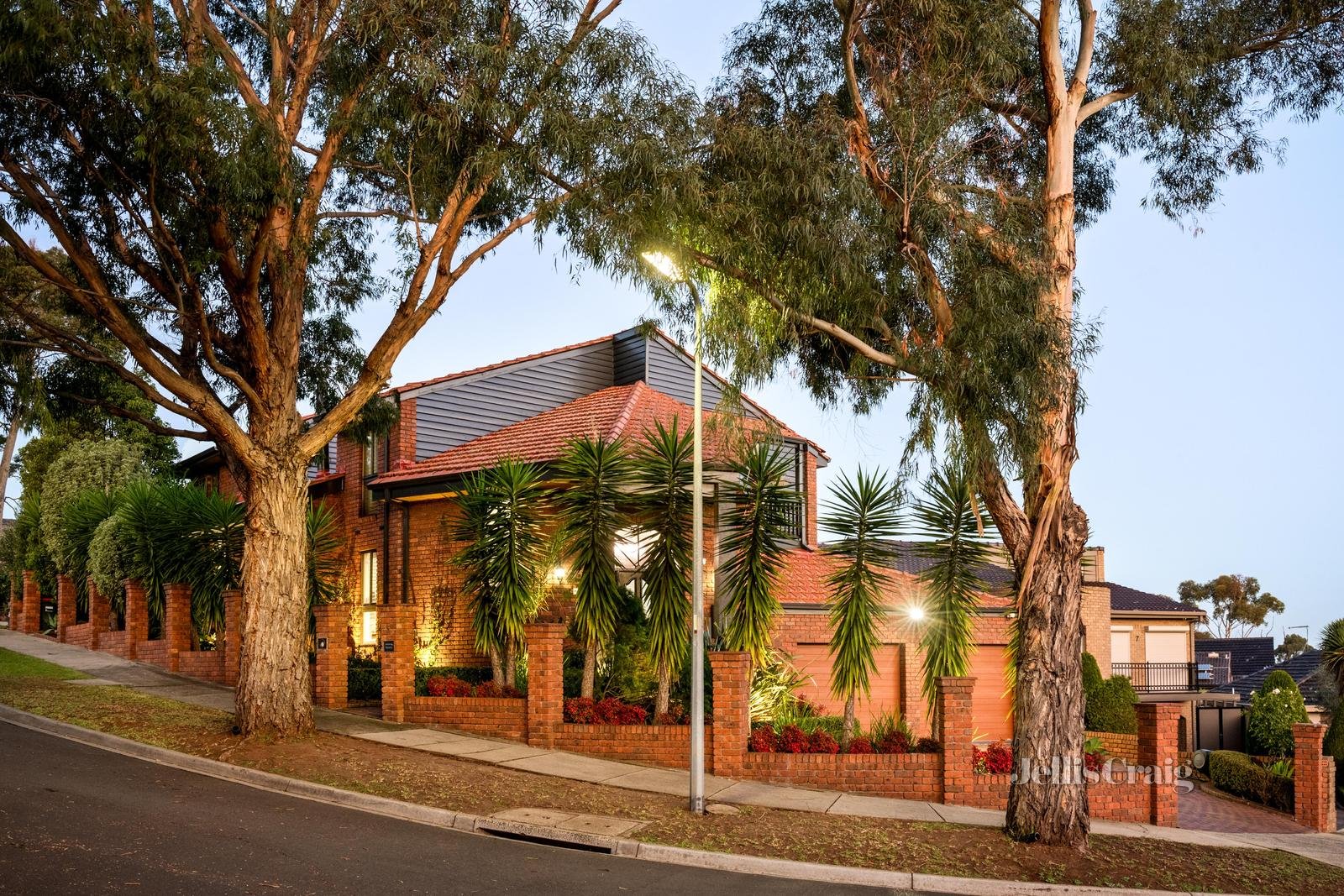 5 Alsom Place, Airport West image 2