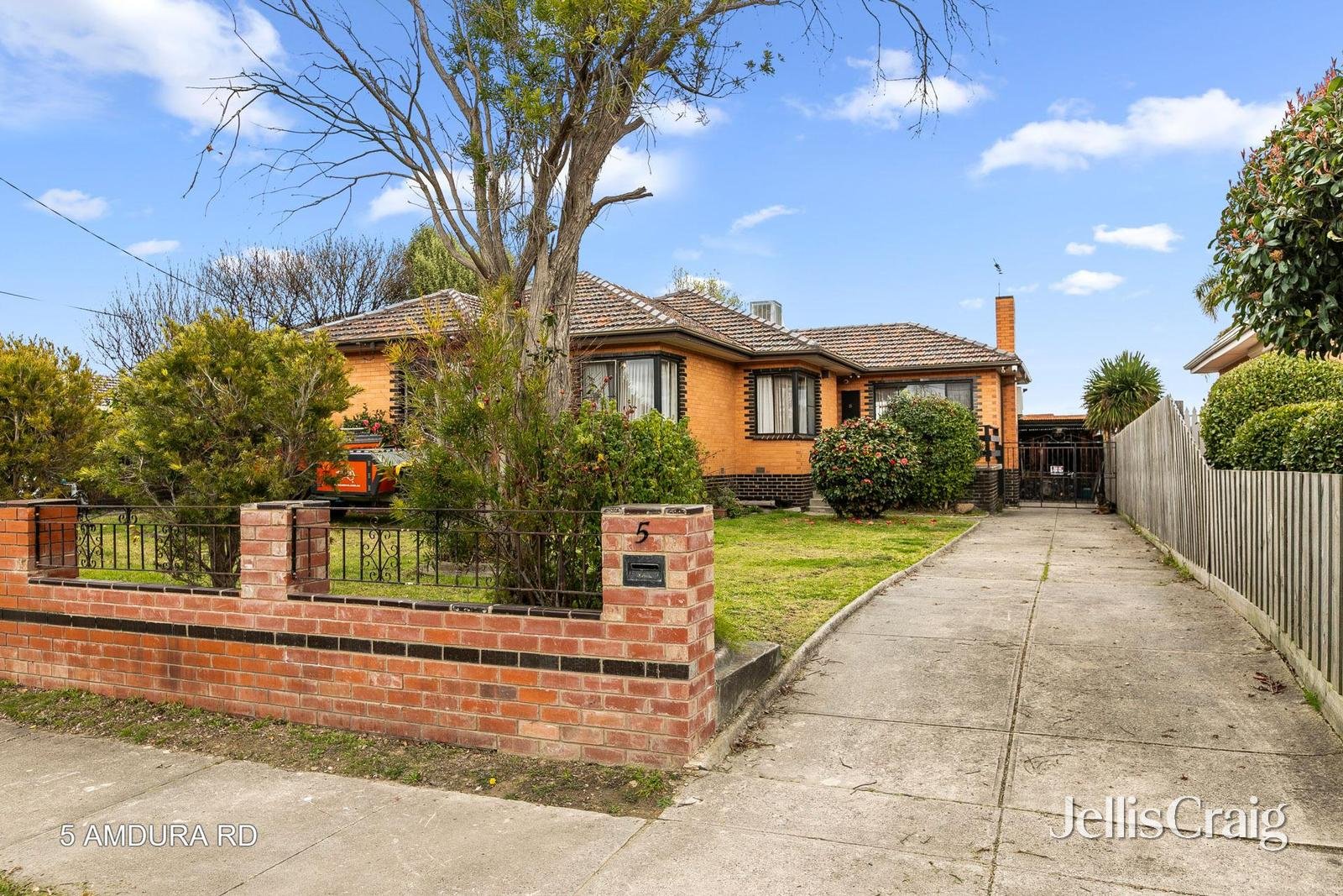 5 Amdura Road, Doncaster&nbsp;East image 2