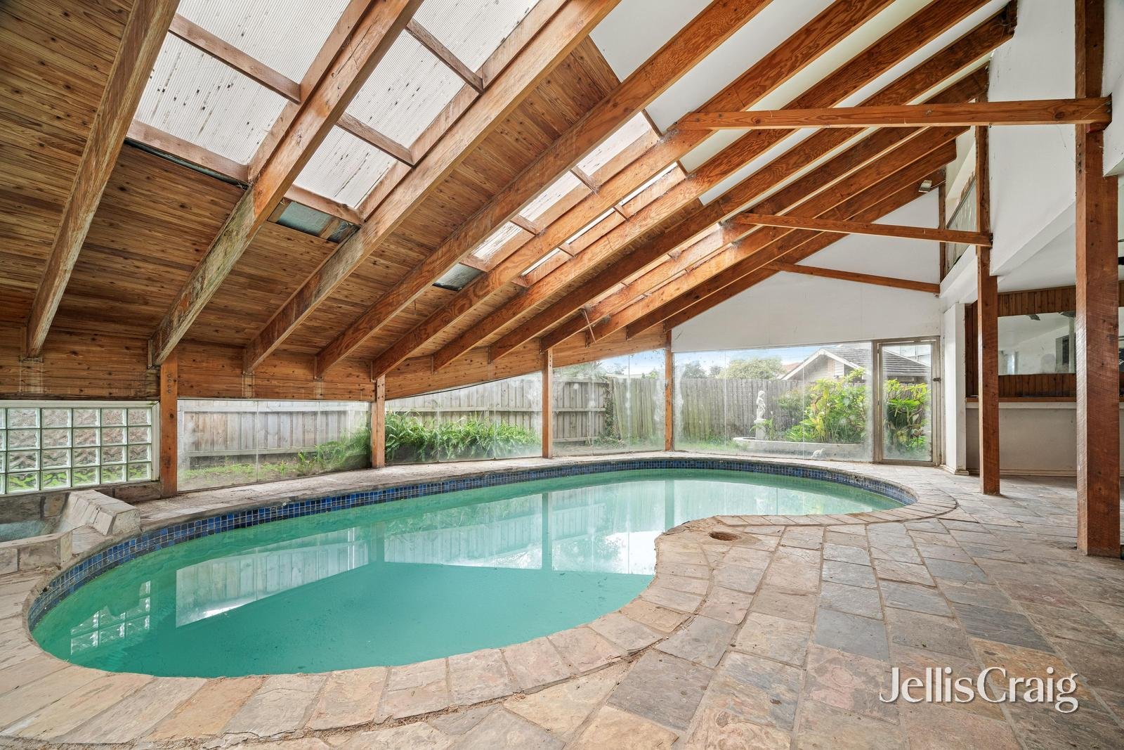 5 Amersham Avenue, Springvale South image 10