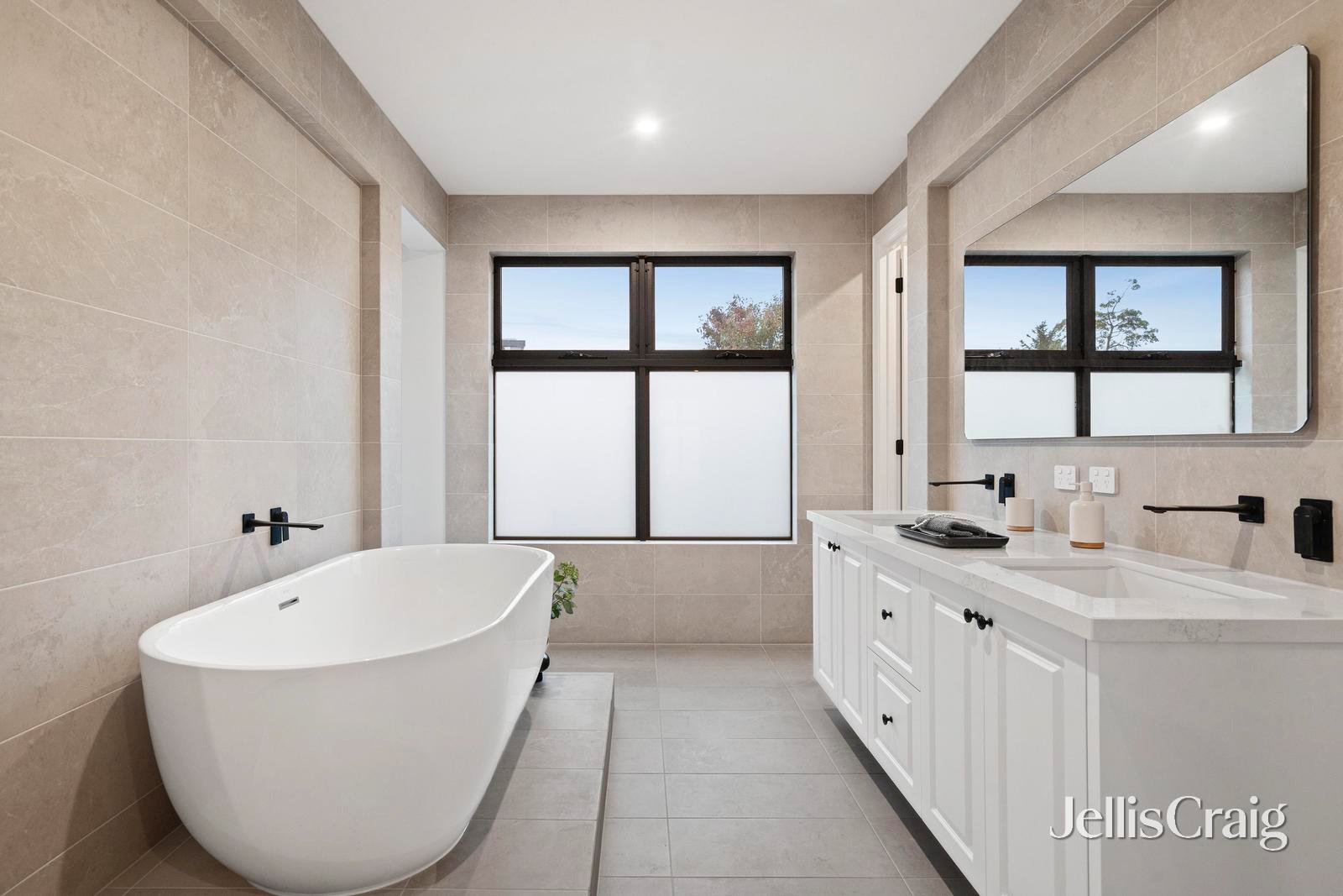 5 Aminga Avenue, Doncaster&nbsp;East image 11