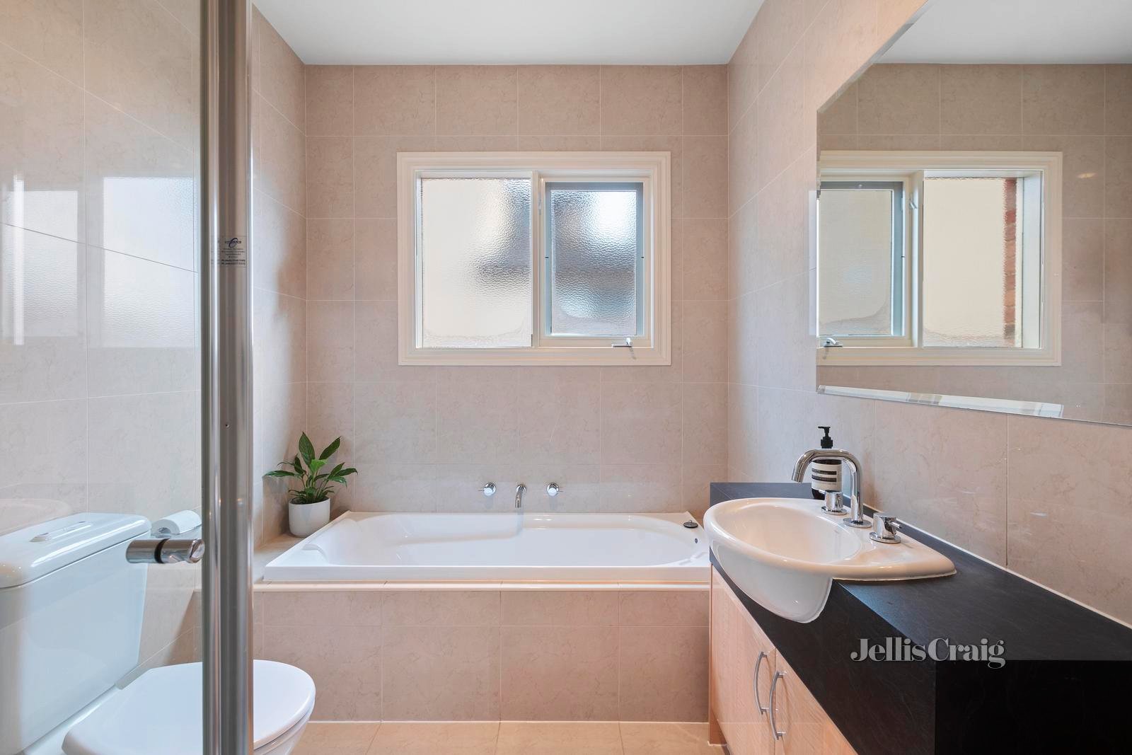 5 Anderson Avenue, Bentleigh East image 10