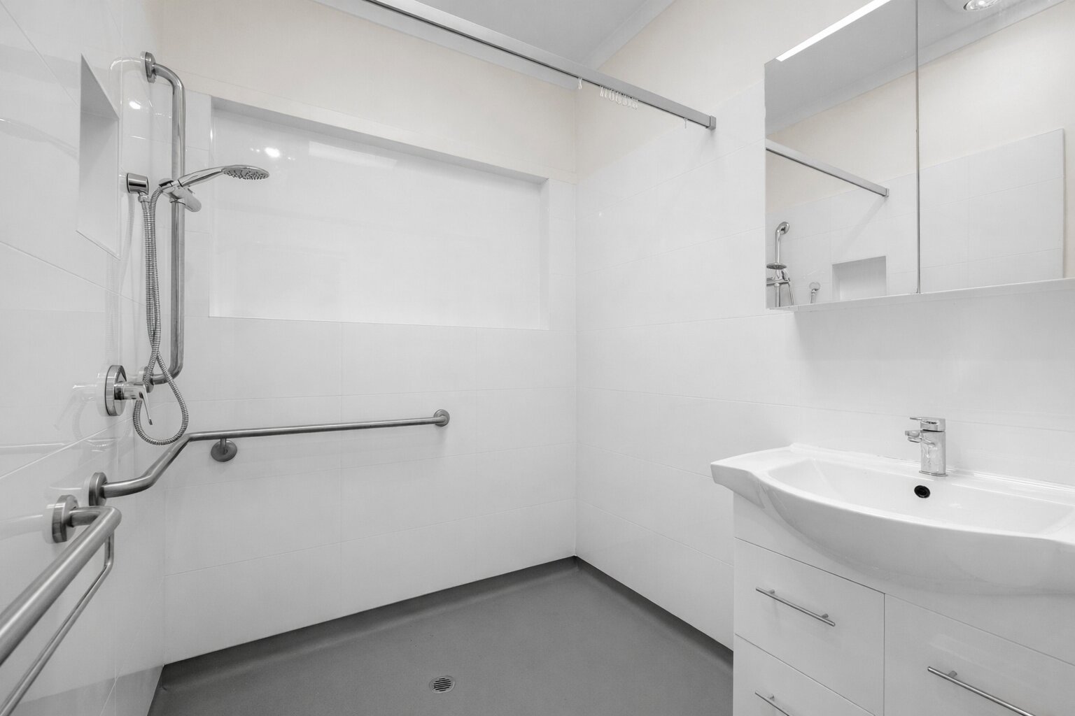 5 Andrews Street, Burwood image 6