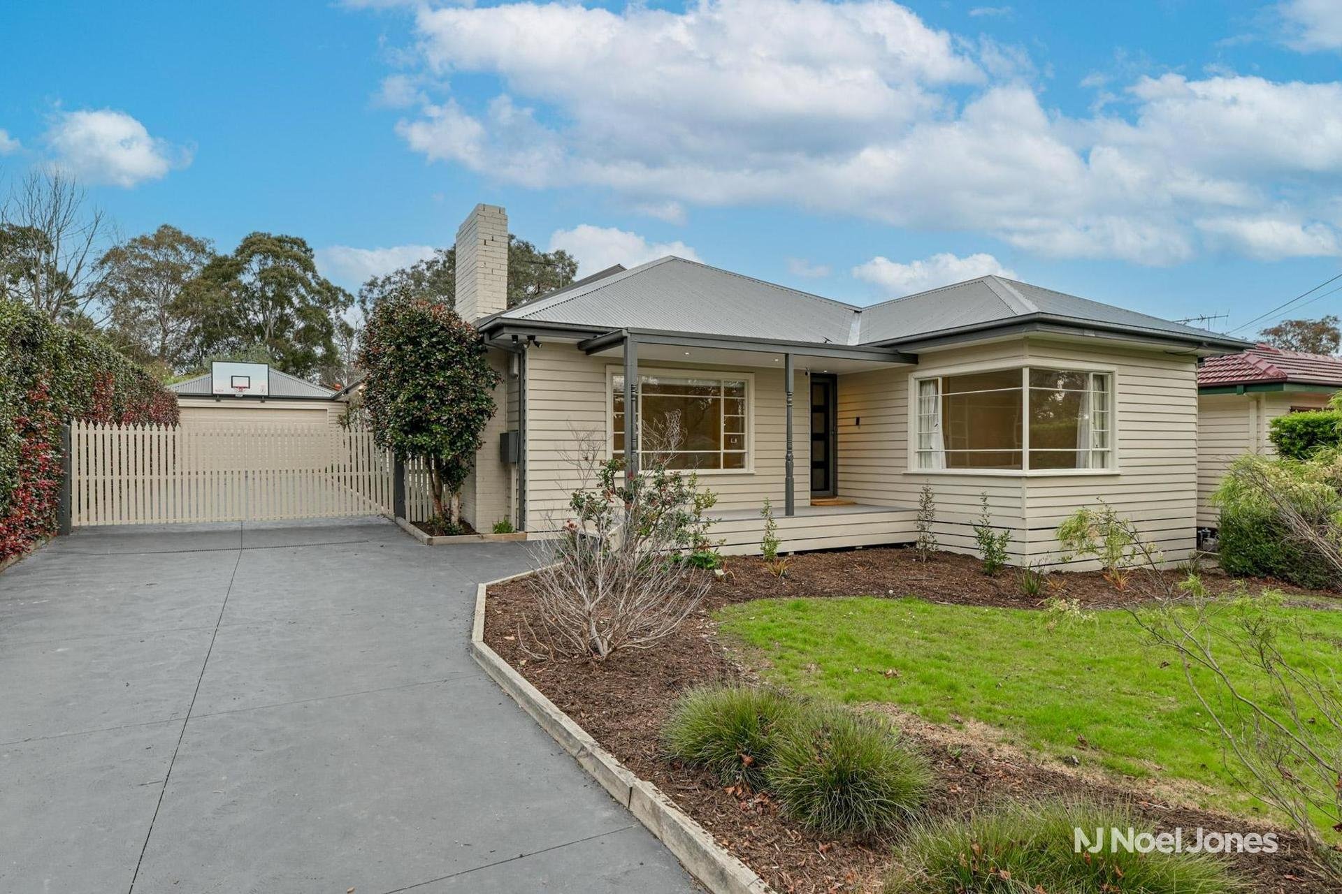5 Anthony Street, CROYDON VIC 3136 Noel Jones