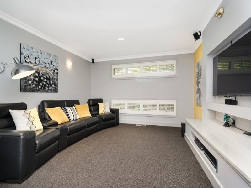 5 Arnold Grove, Doncaster image 10