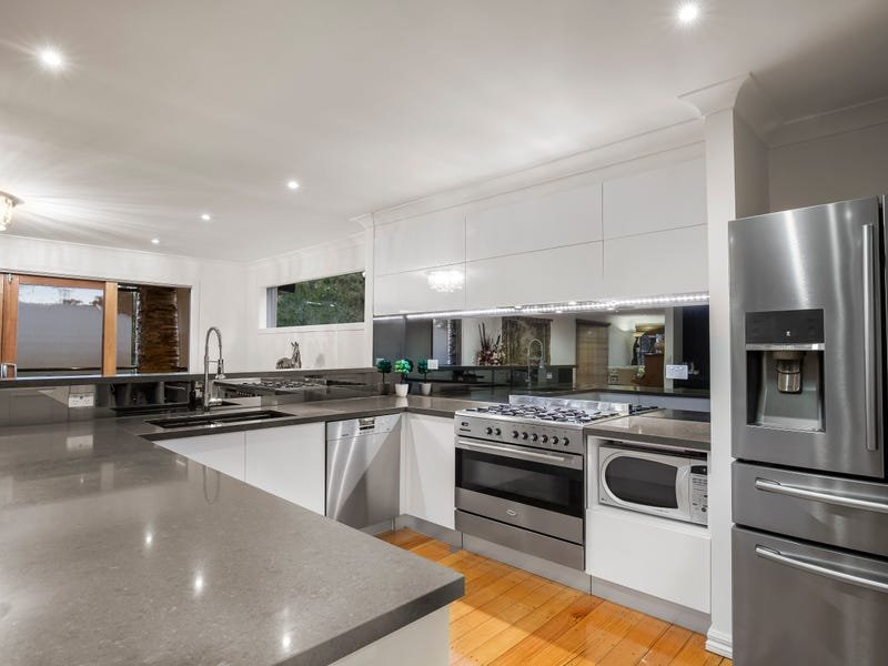 Property Gallery Thumbnail 6