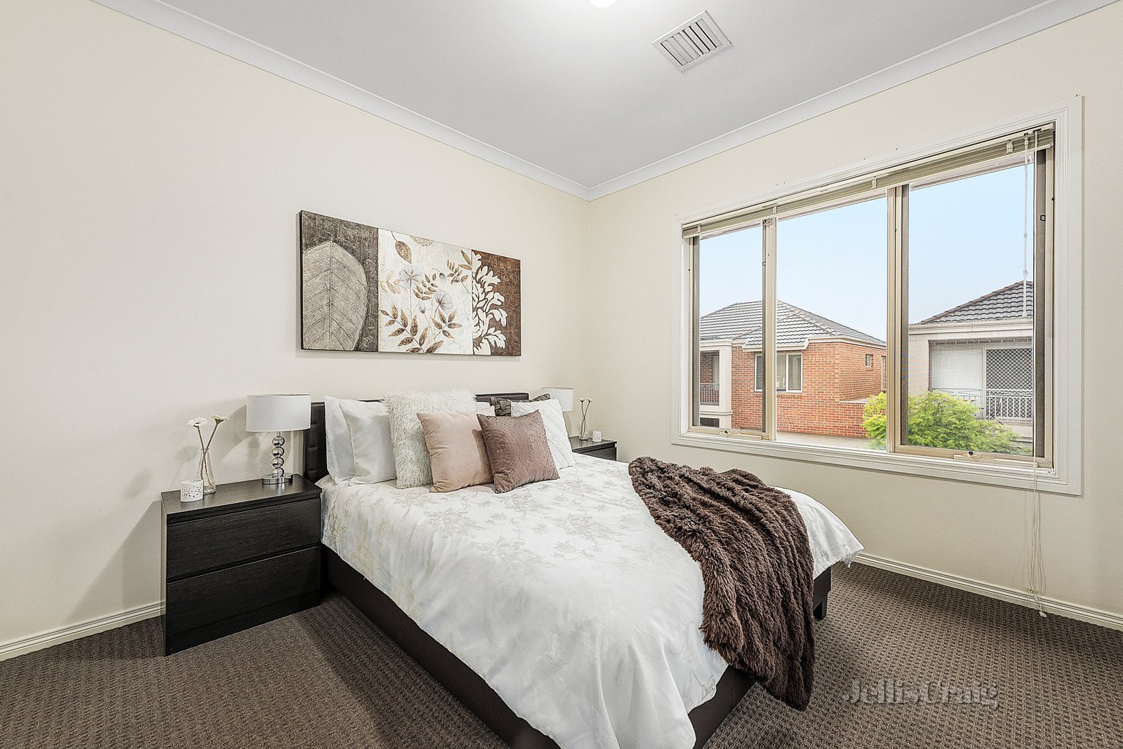 5 Autumn Grove, Mitcham image 11