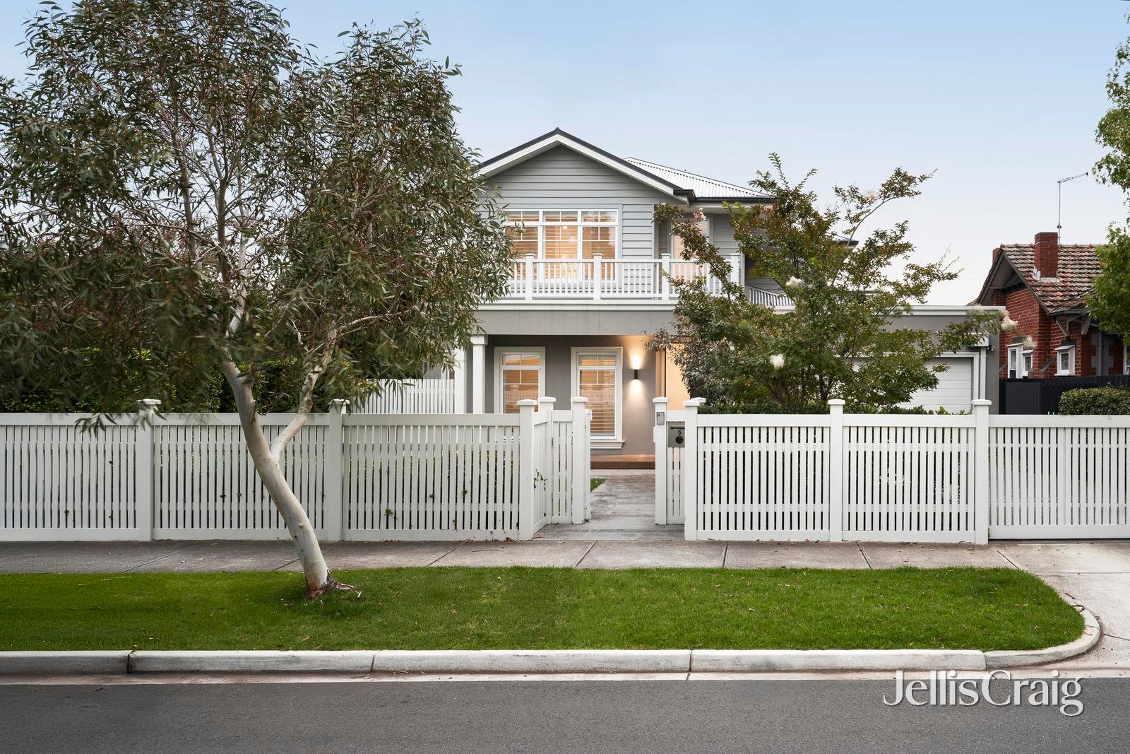 5 Avondale Street, Hampton image 1