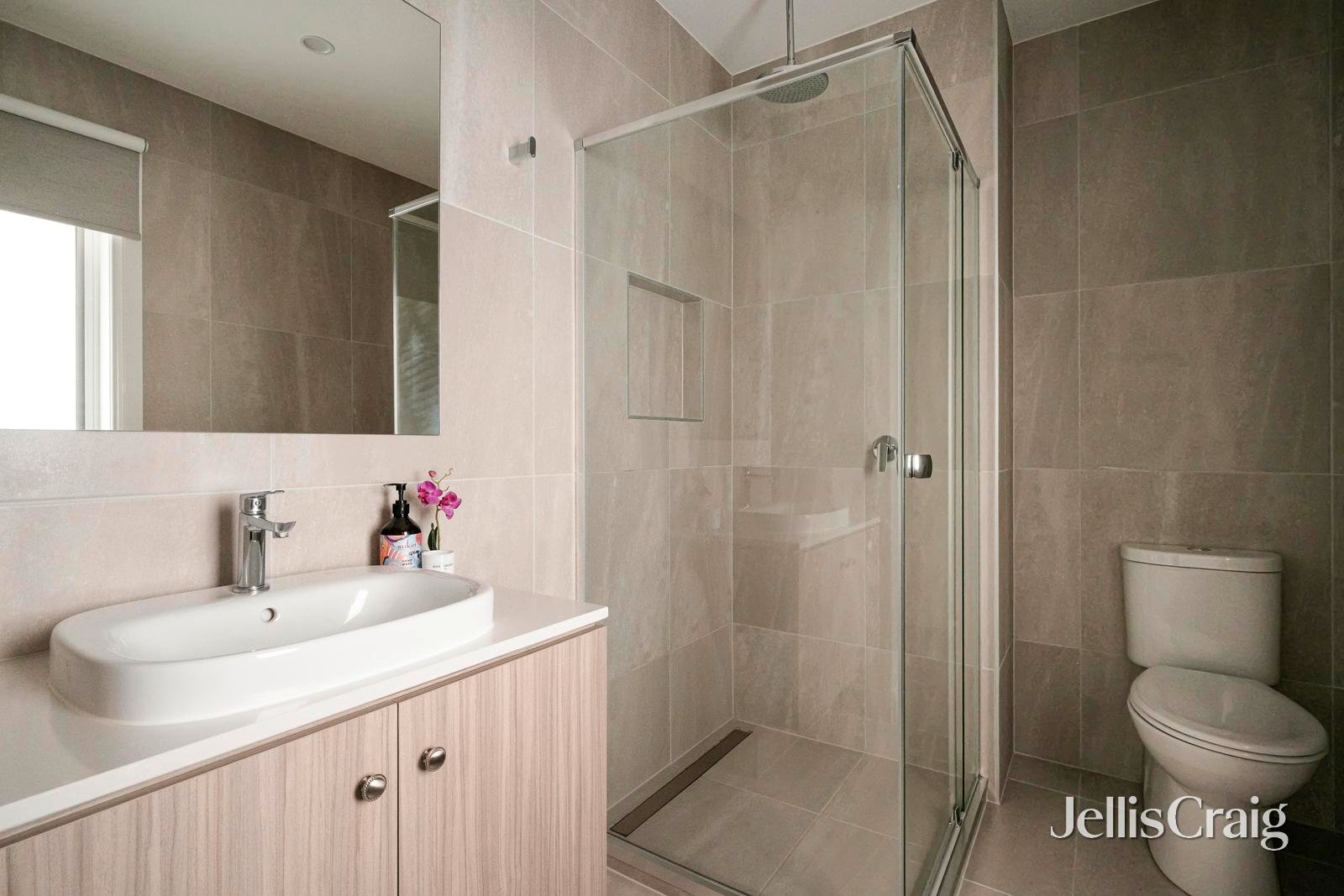 5 Avondale Street, Hampton image 18