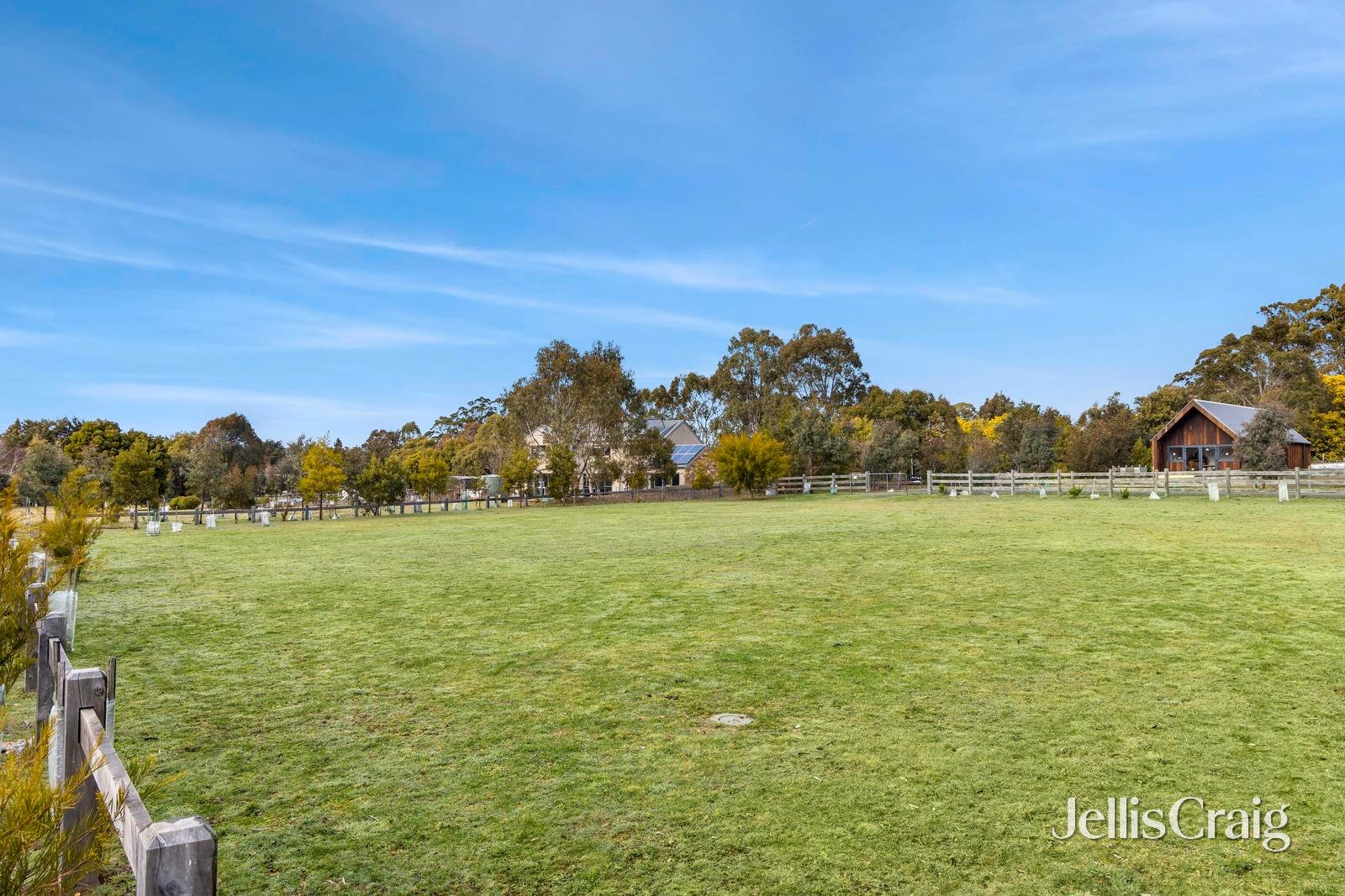 5 Banksia Place, Trentham image 1