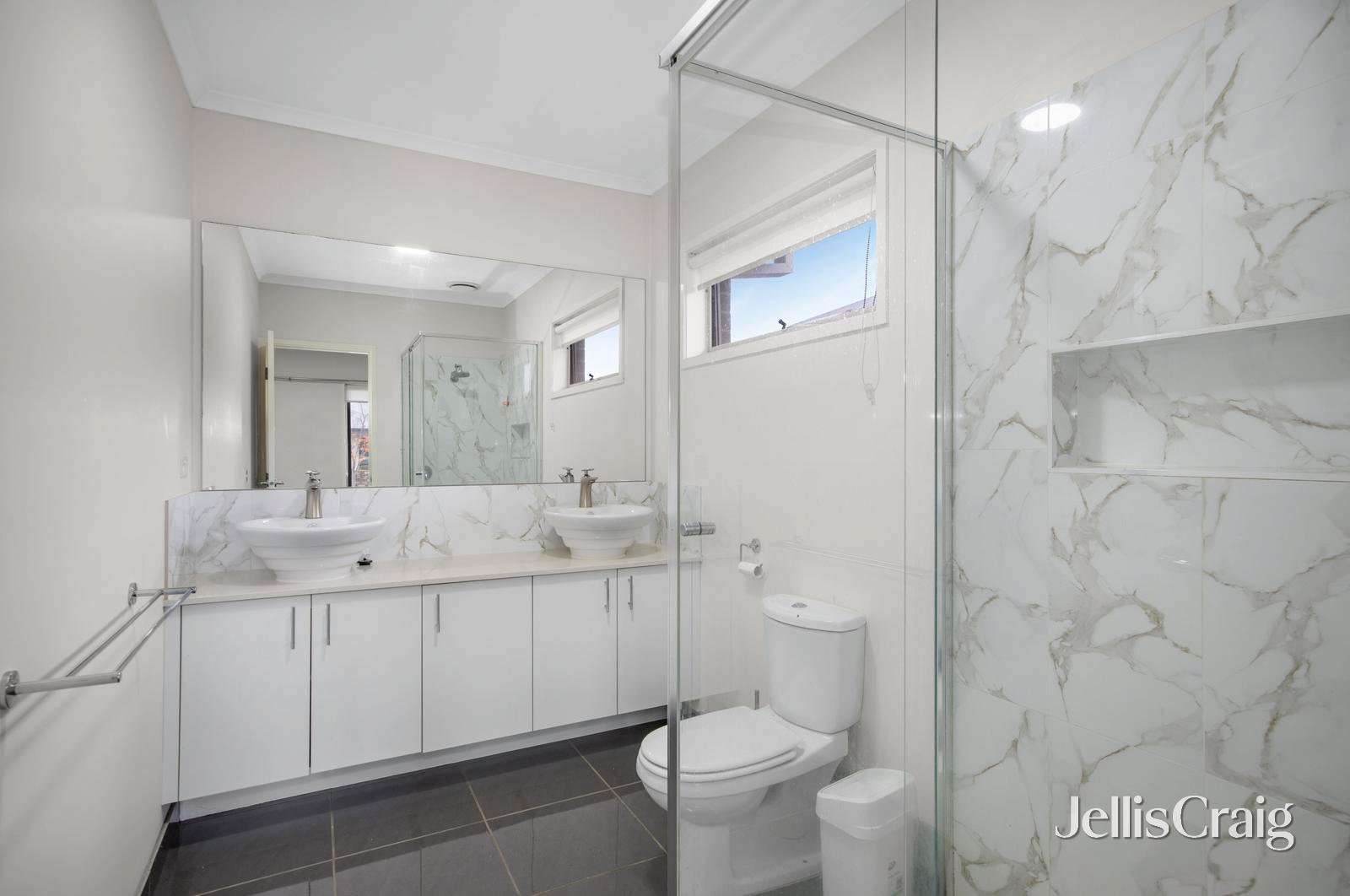 5 Bellington Drive, Alfredton image 3