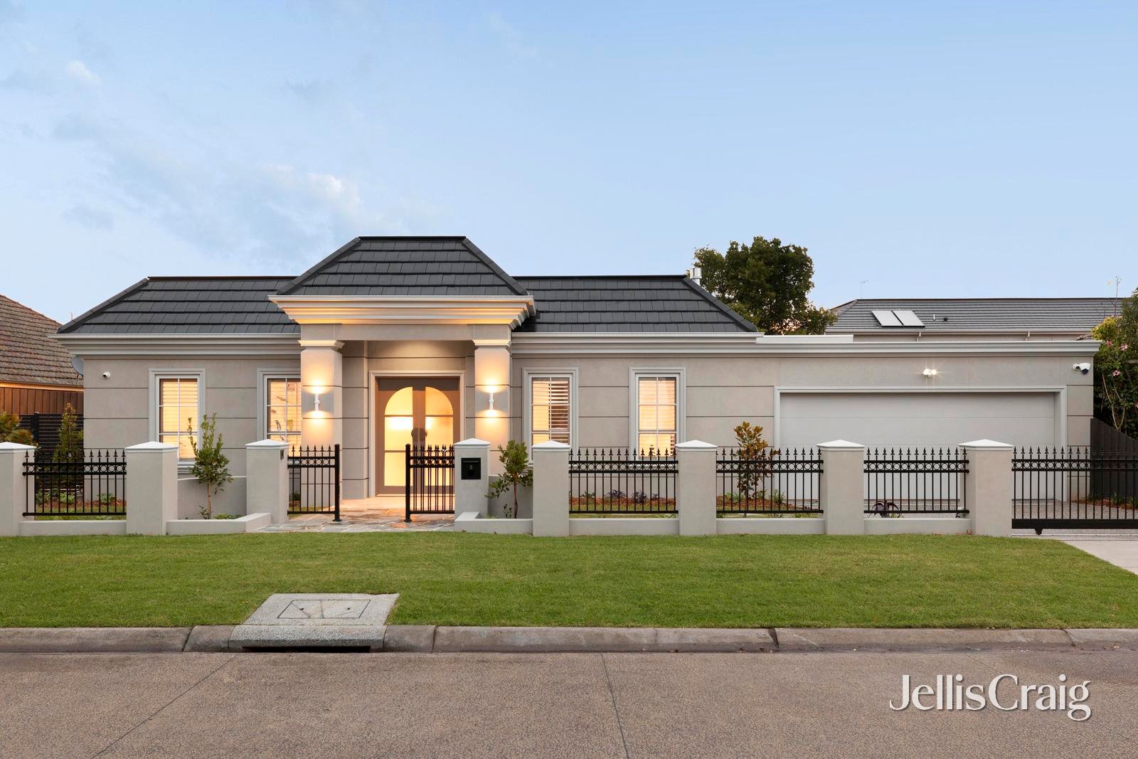 5 Beverley Grove, Mount&nbsp;Waverley image 1