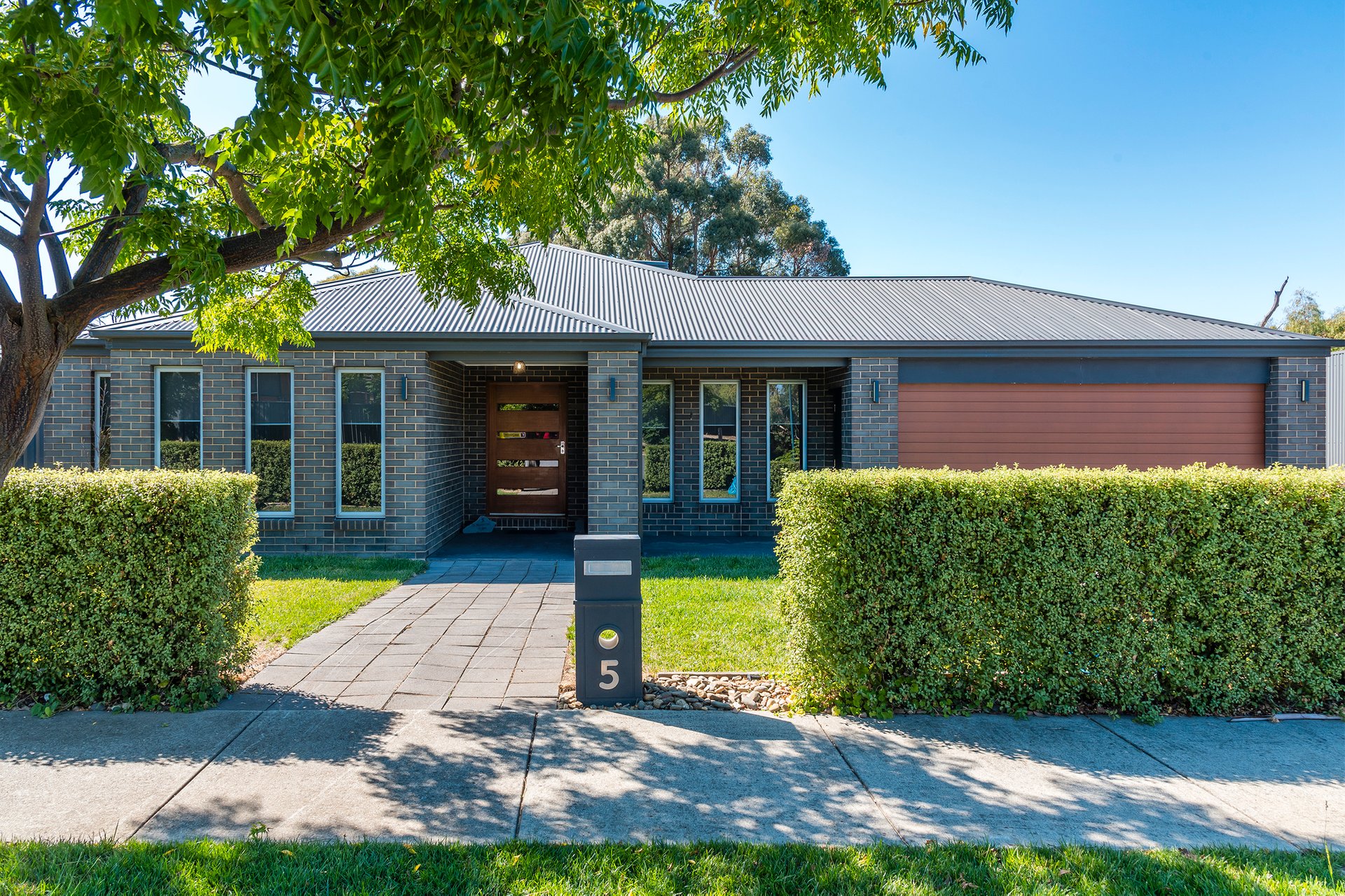 Property Gallery - Main Image