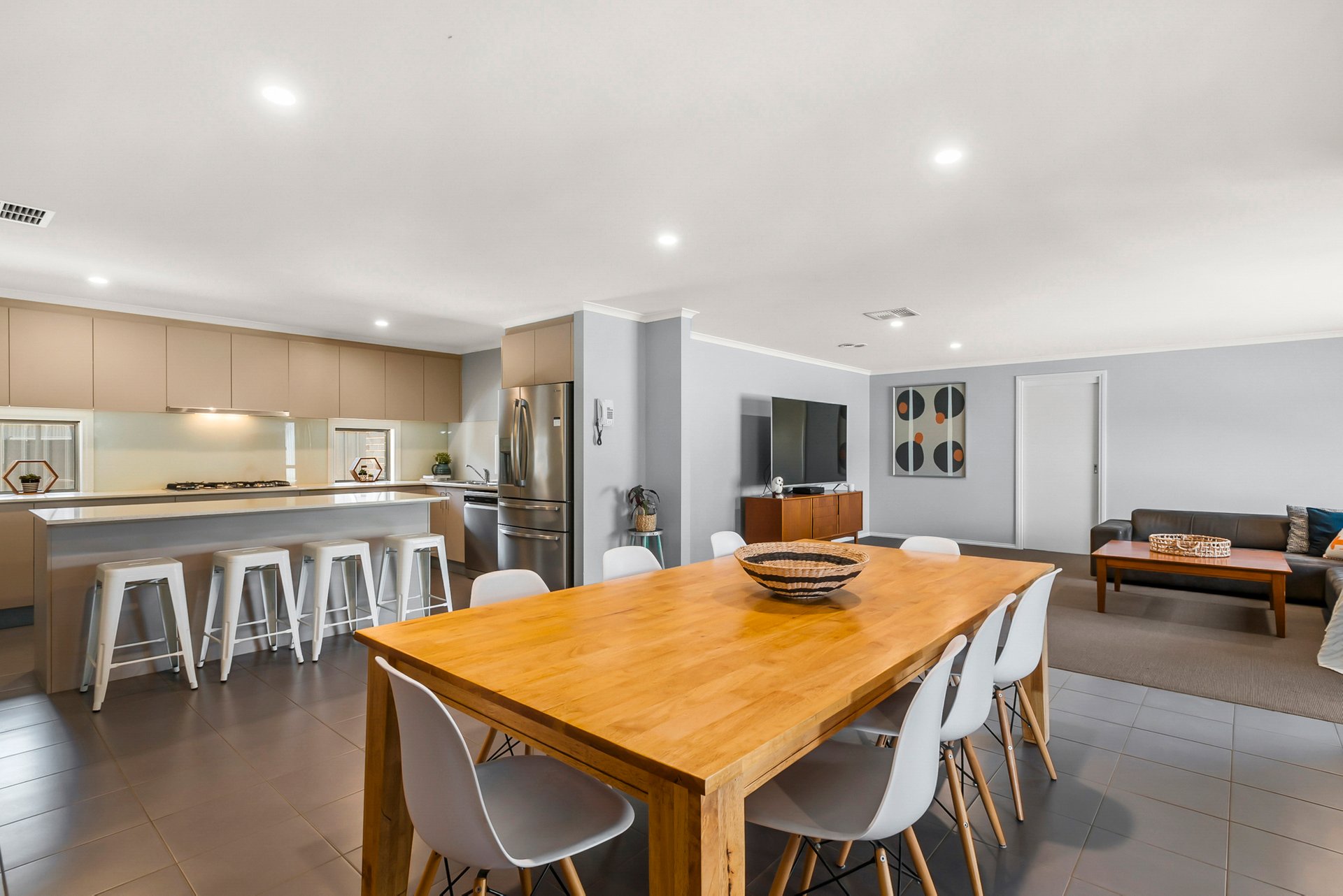 Property Gallery Thumbnail 4