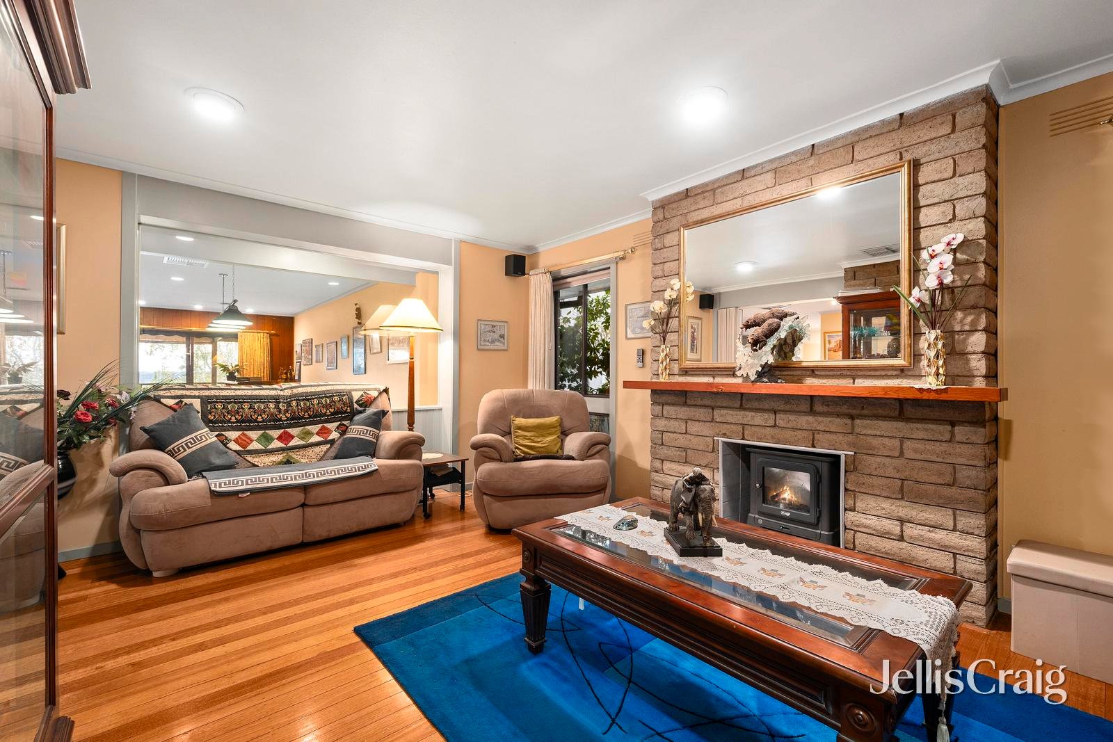 5 Blueberry Road, Mooroolbark image 2