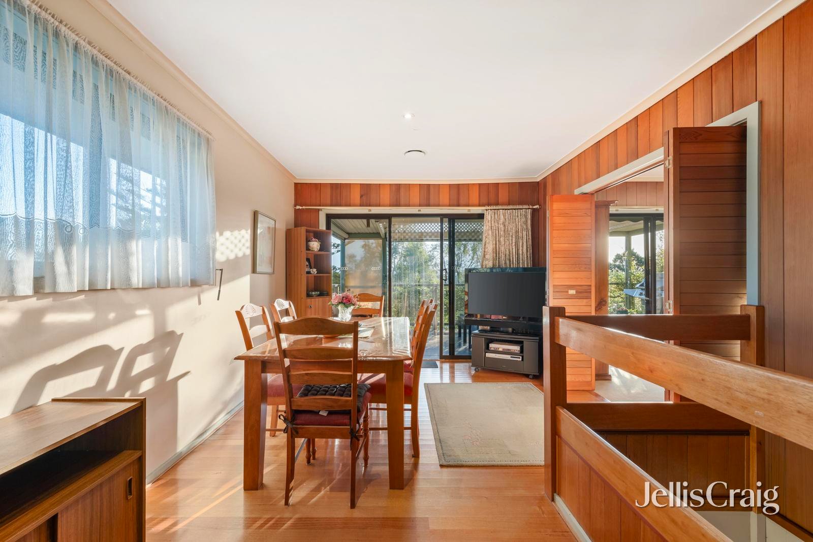 5 Blueberry Road, Mooroolbark image 4