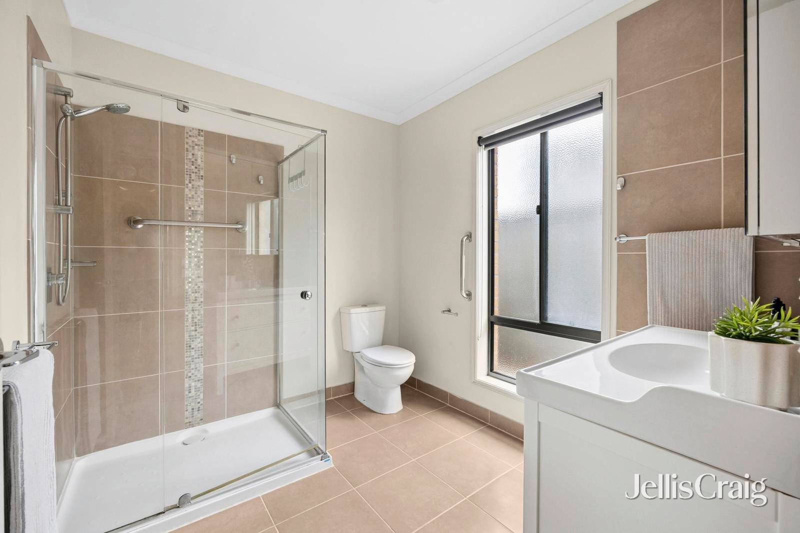 5 Bluebill Court, Lara image 8