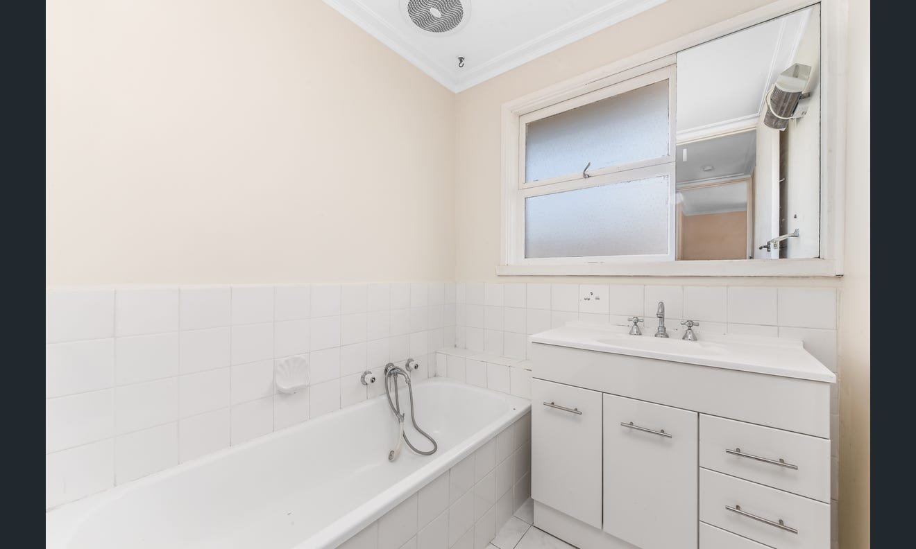 5 Brighton Street, Glen&nbsp;Waverley image 6