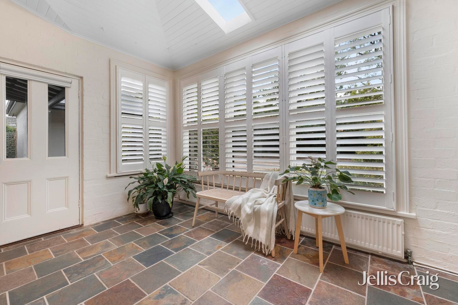 5 Bronte Avenue, Burwood image 4