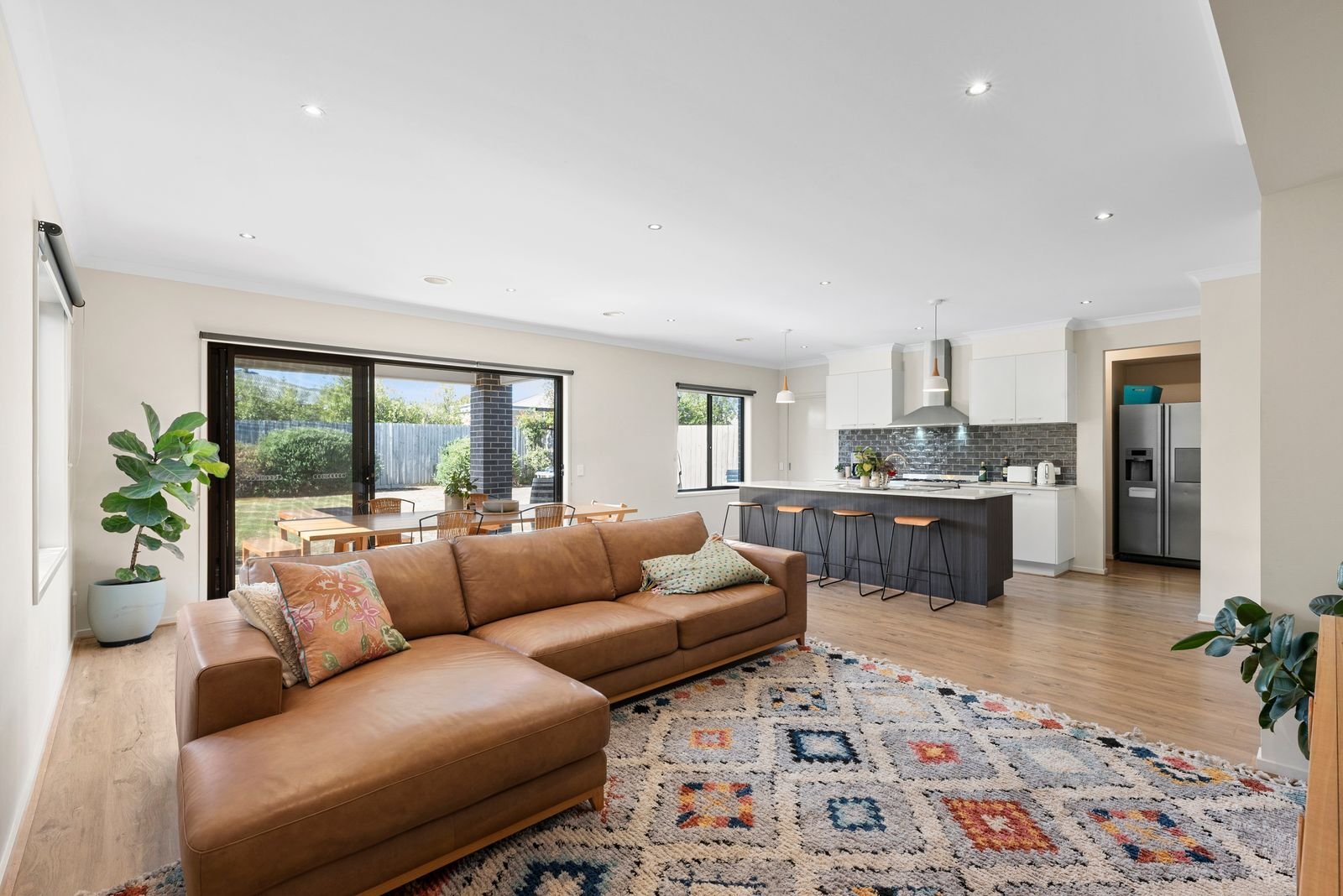 Property Gallery Thumbnail 3