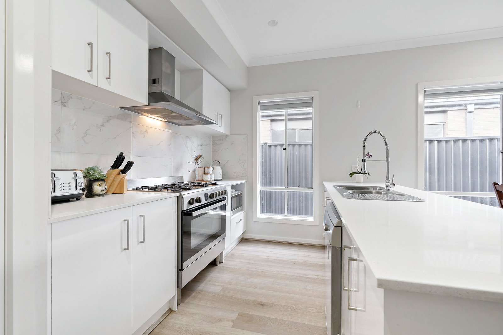 Property Gallery Thumbnail 3