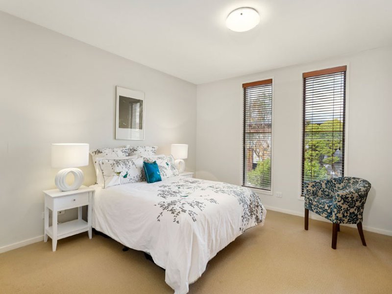 5 Byron Street, Elwood image 7