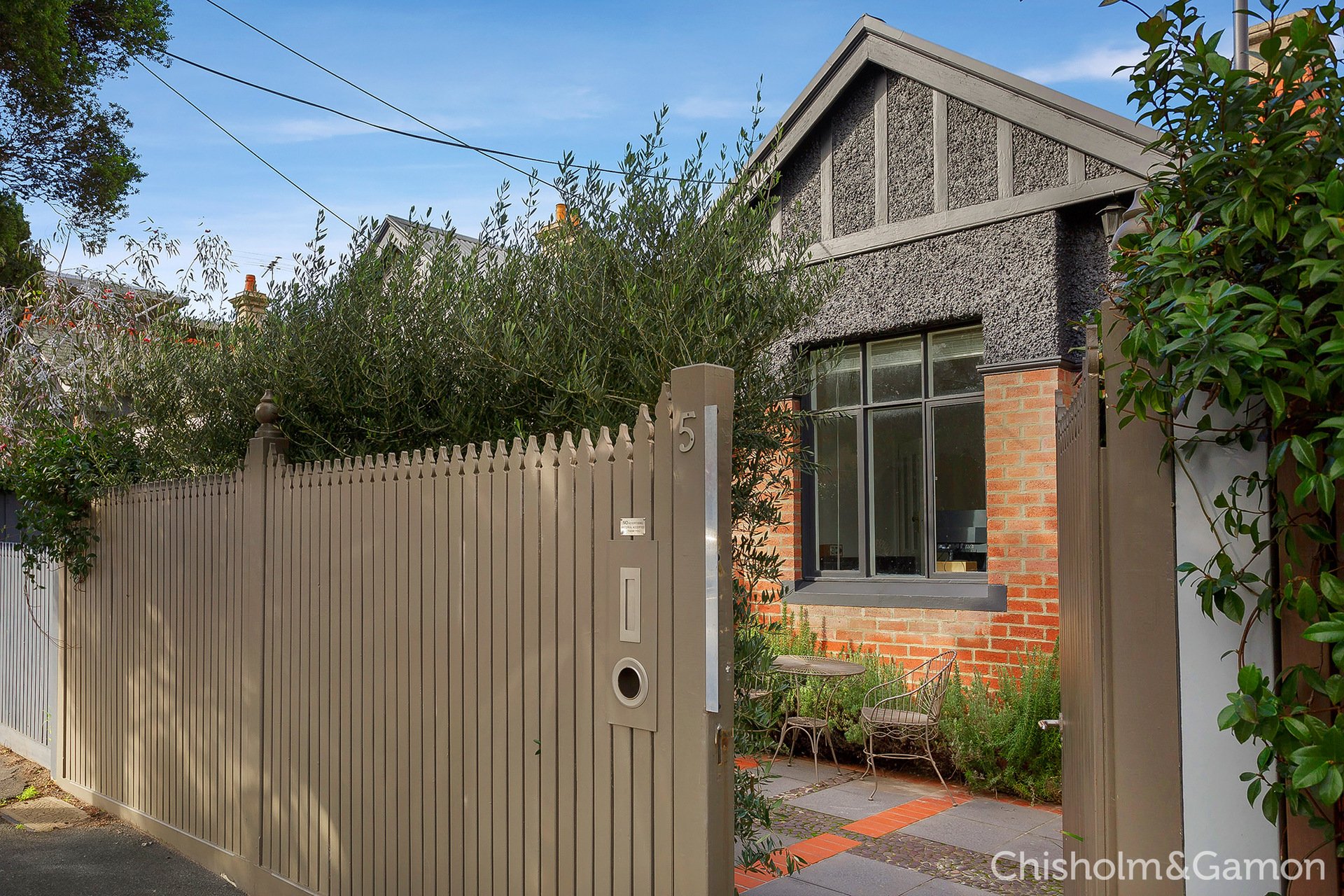 5 Byron Street, Elwood image 1