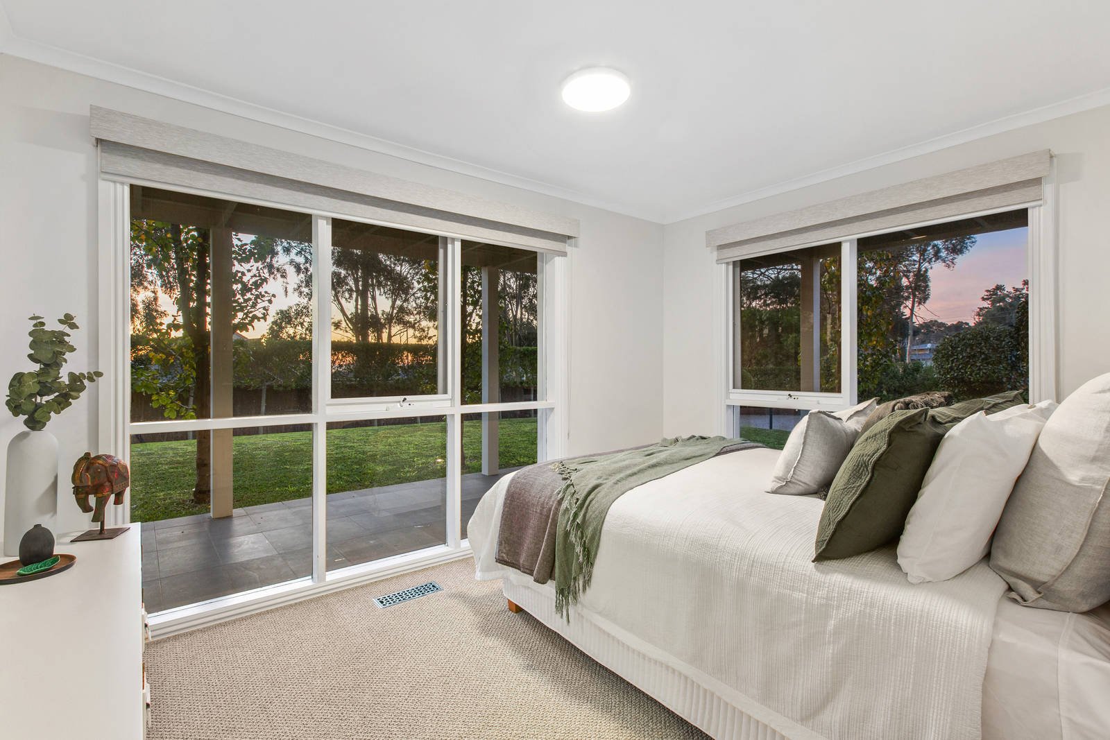 Property Gallery Thumbnail 9