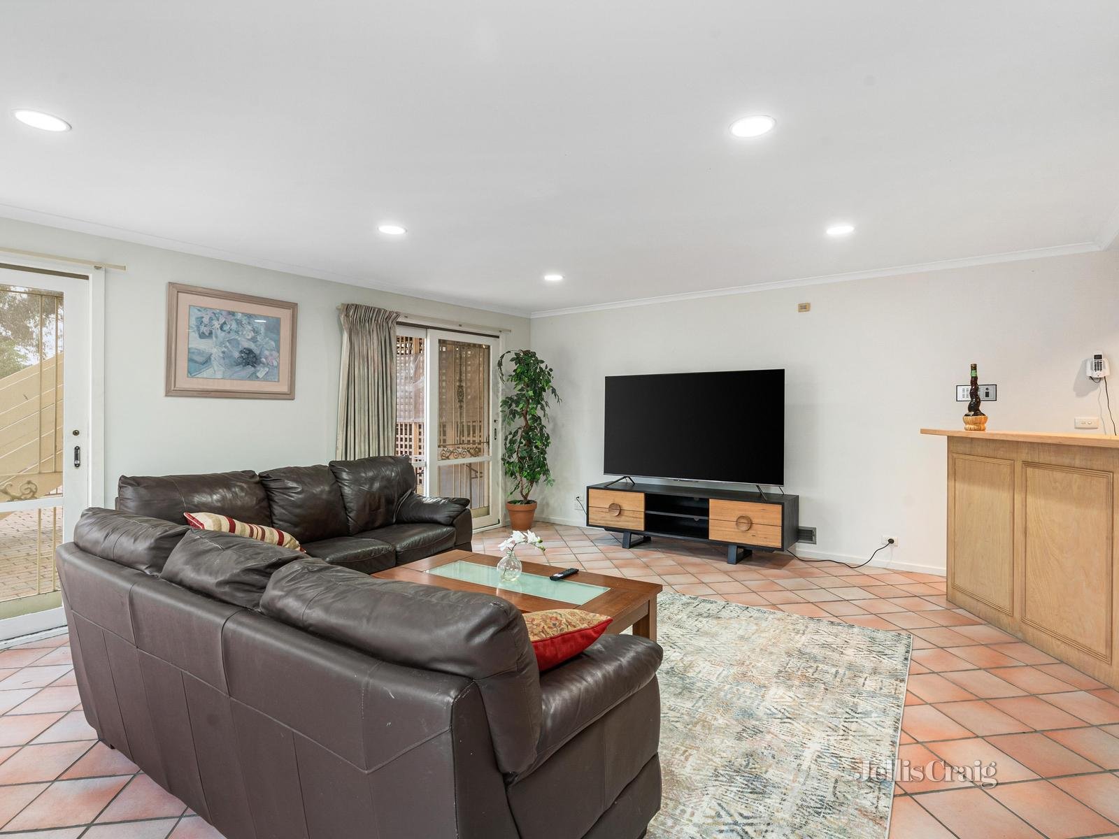 5 Caprice Court, Templestowe image 7