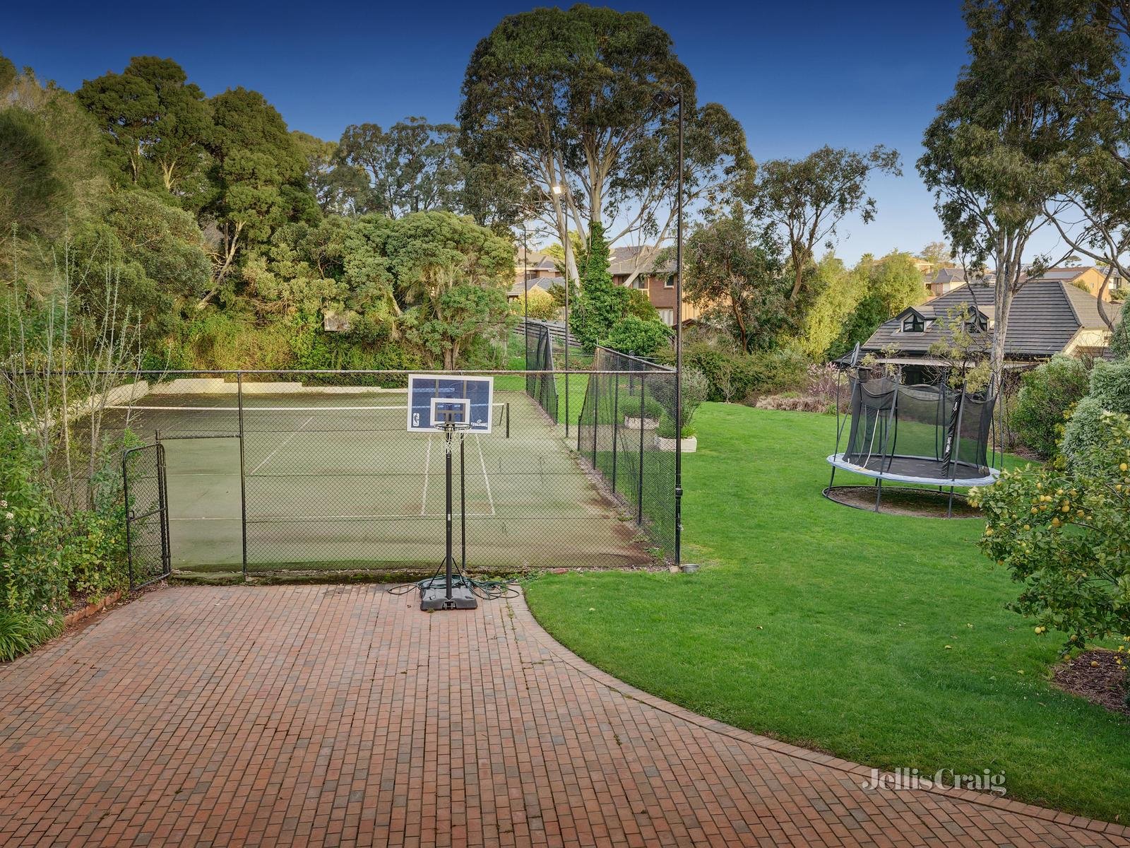 5 Caprice Court, Templestowe image 12
