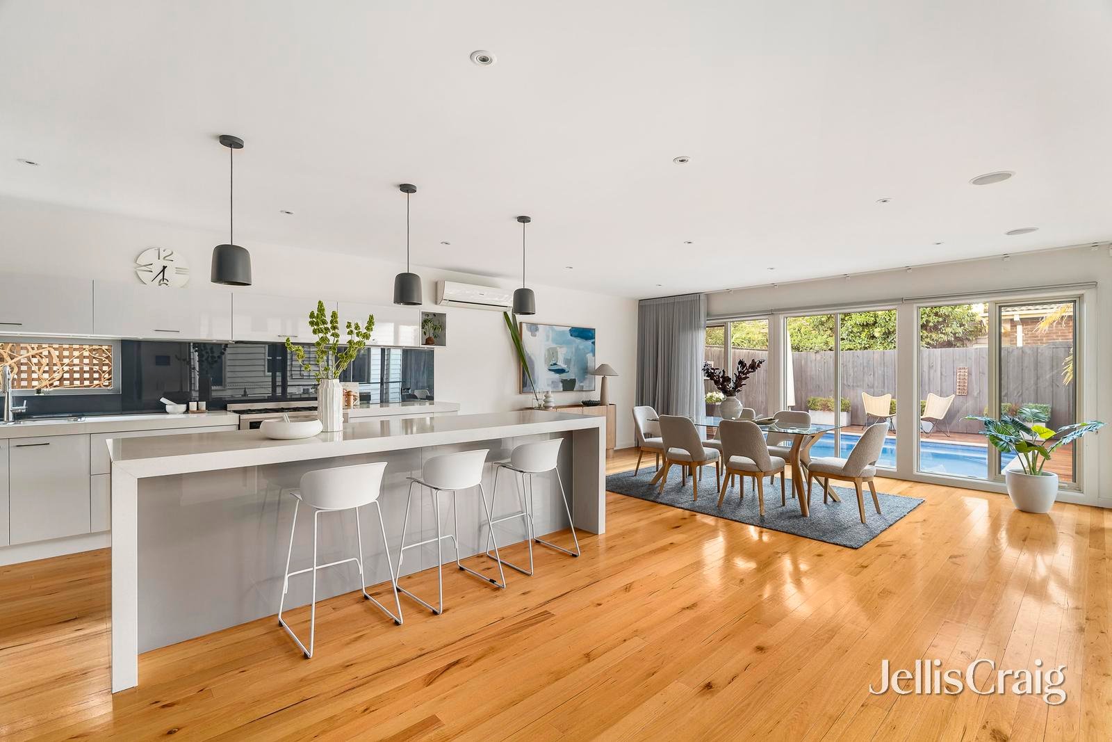 5 Carolyn Street, Hampton image 3