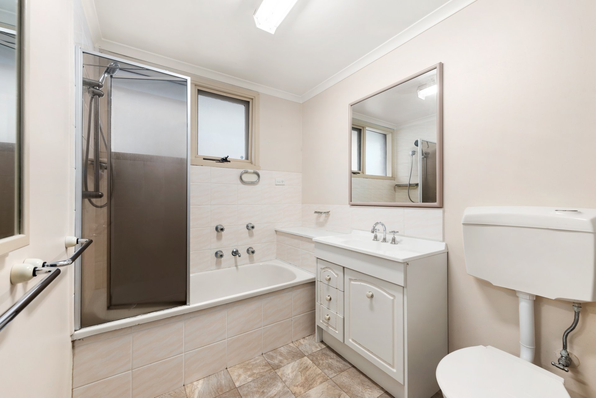 5 Carramar Court, Vermont image 5