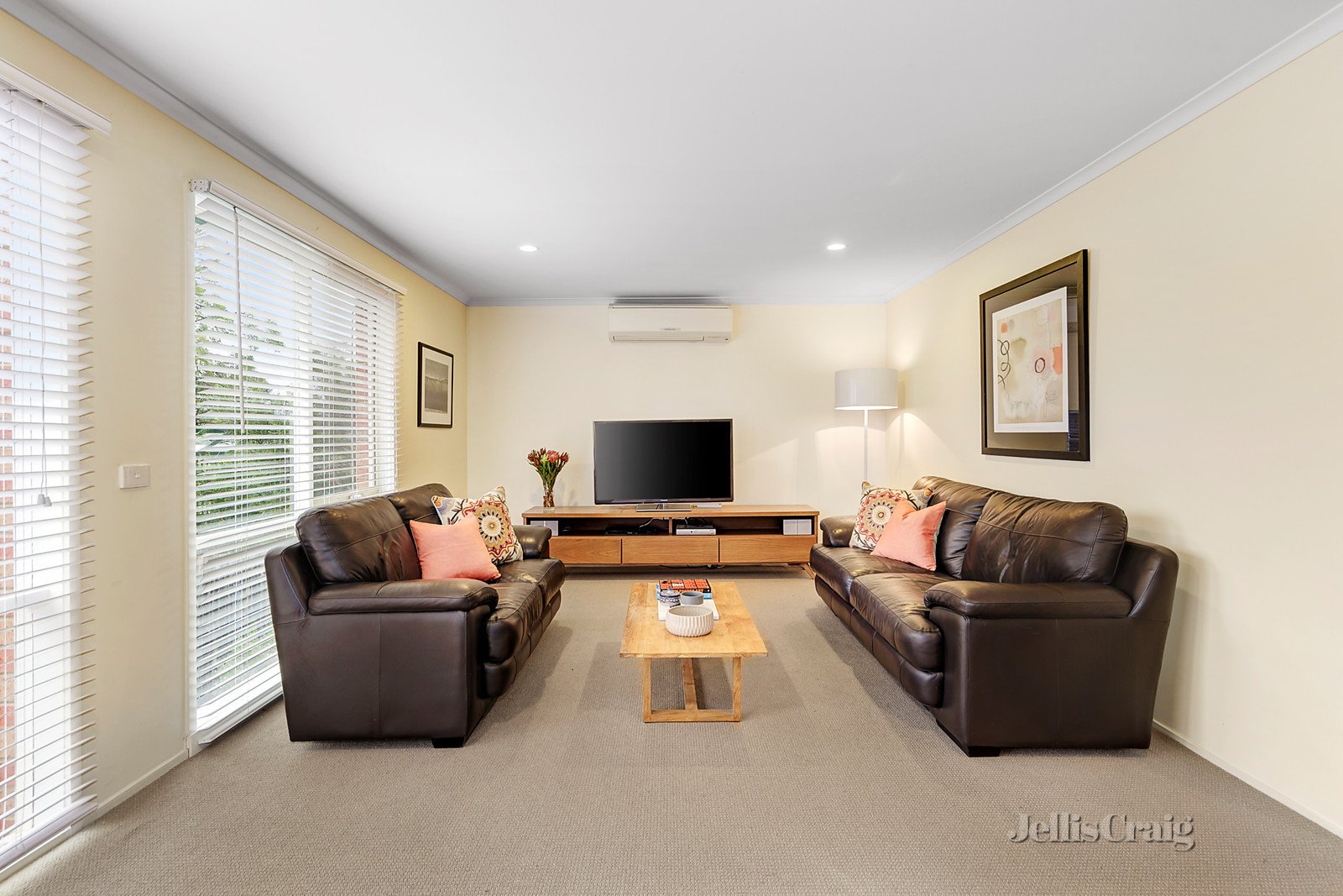 5 Carrington Street, Balwyn North image 3