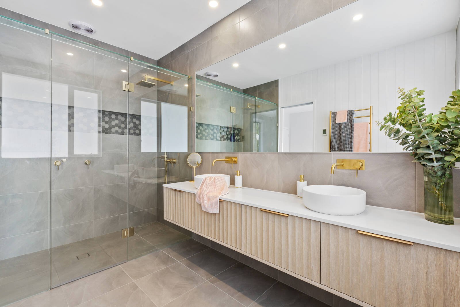 Property Gallery Thumbnail 13