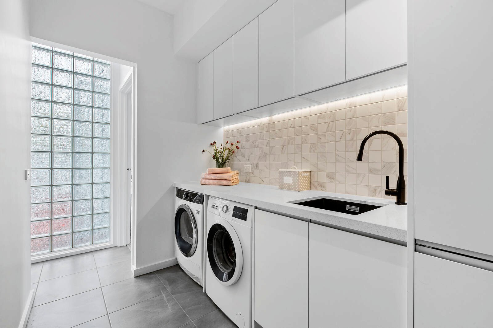 Property Gallery Thumbnail 14