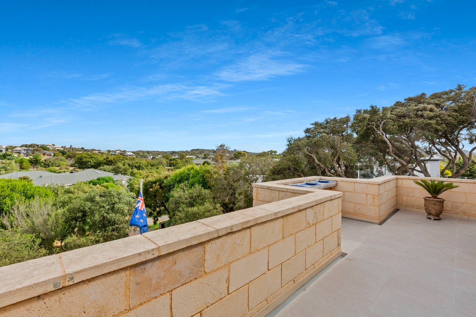 Property Gallery Thumbnail 15