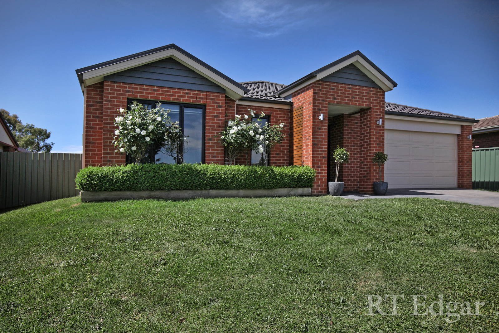 Property Gallery - Main Image
