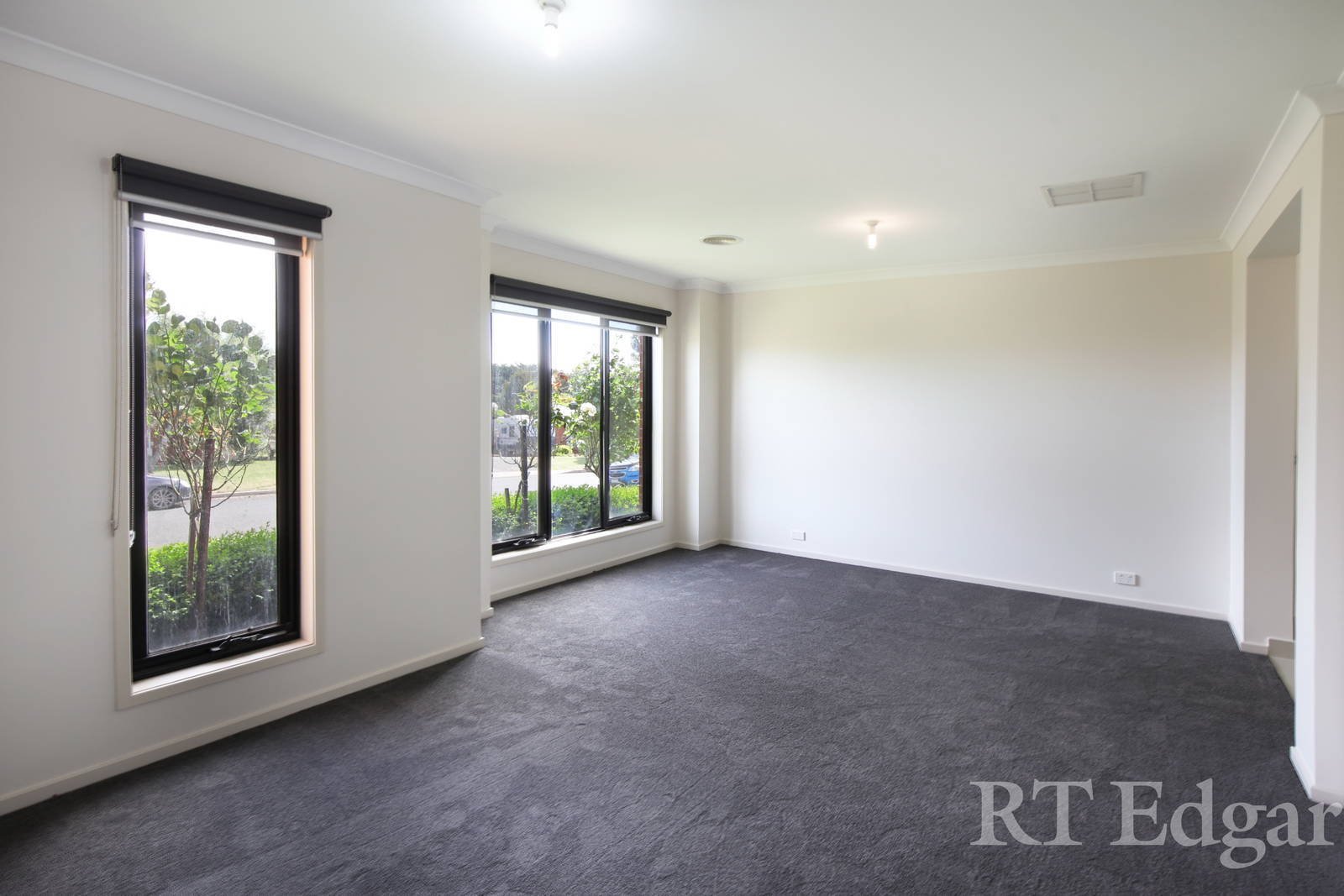Property Gallery Thumbnail 4