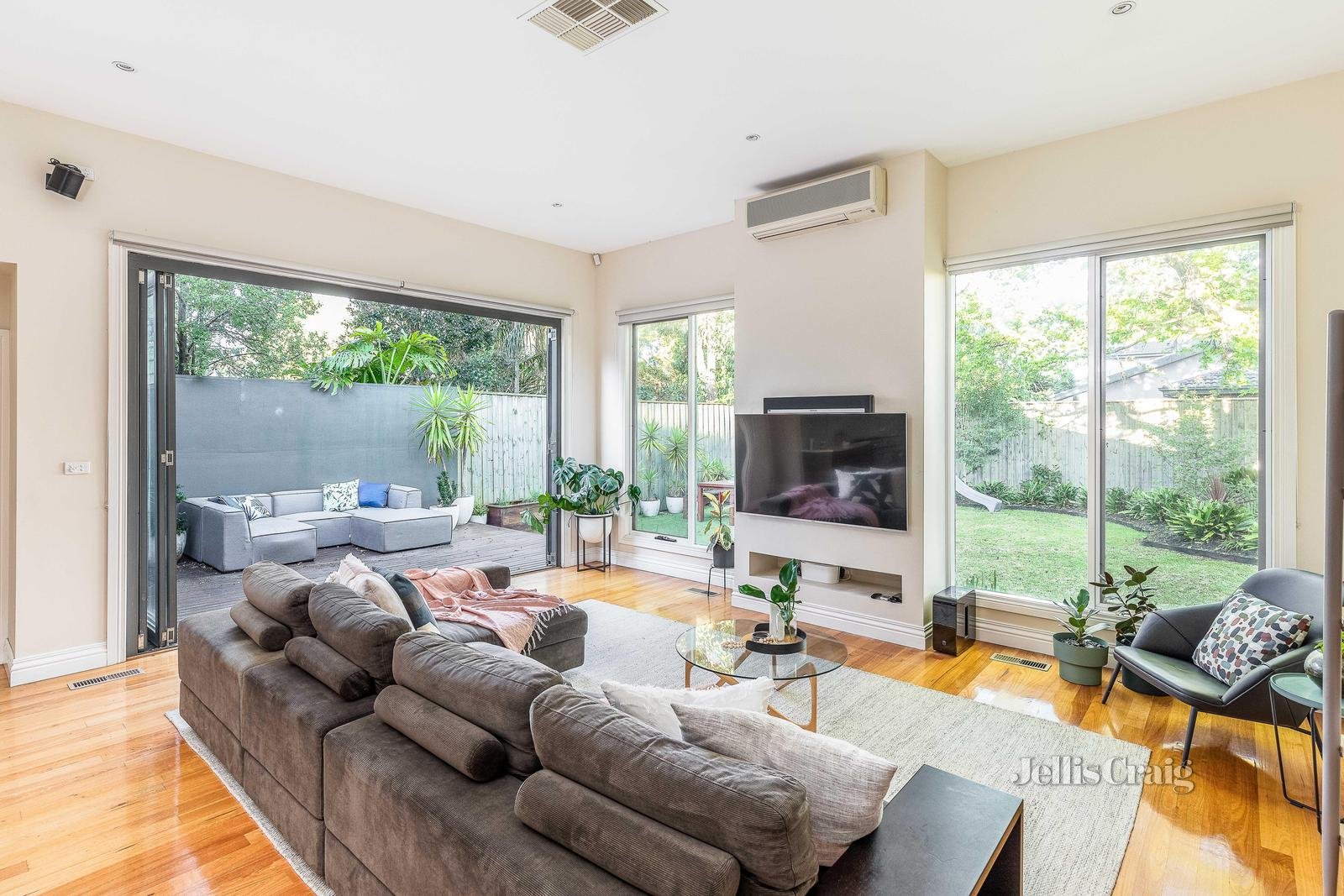 5 Charles Street, Glen Iris image 3