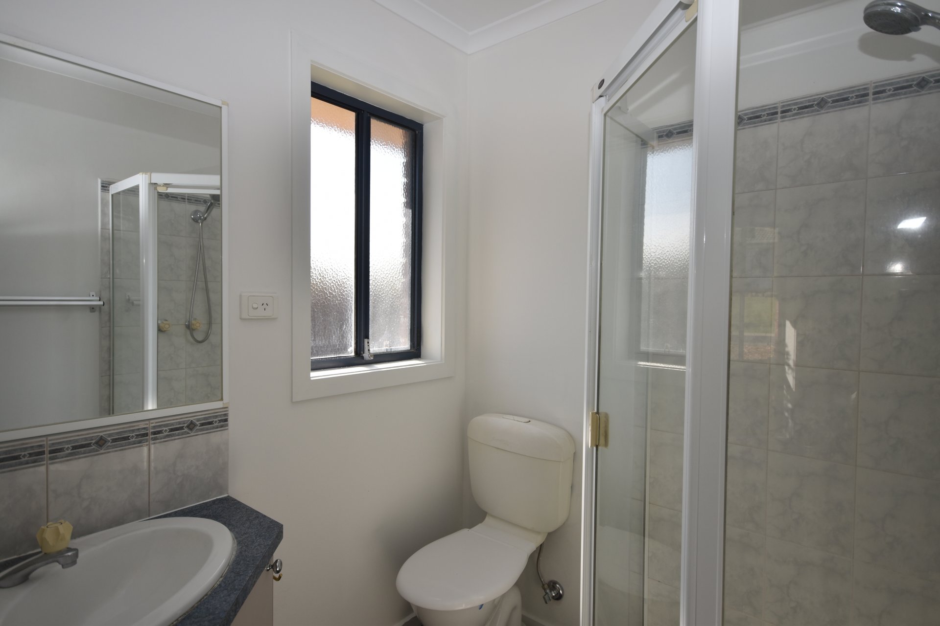 5 Charlwood Drive, Mooroolbark image 10