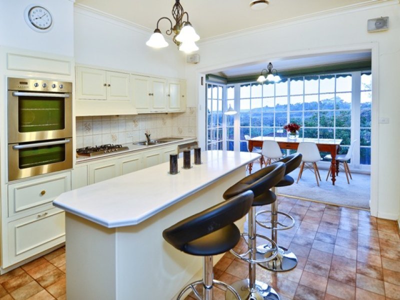 5 Chesterfield Court, Newtown image 2