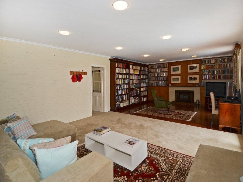 5 Chesterfield Court, Newtown image 7