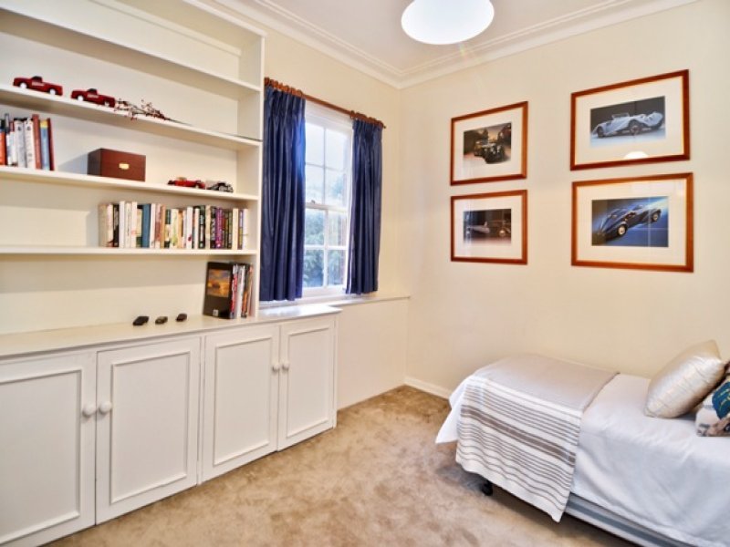 5 Chesterfield Court, Newtown image 12