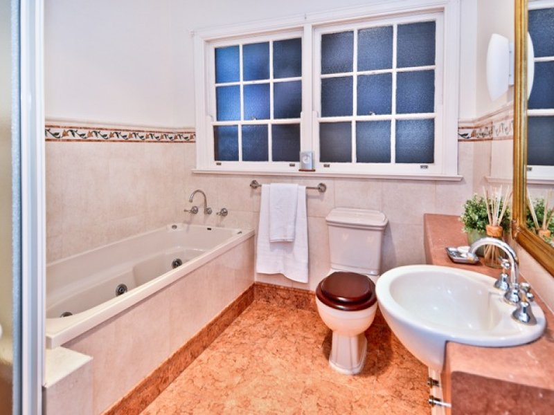 5 Chesterfield Court, Newtown image 13