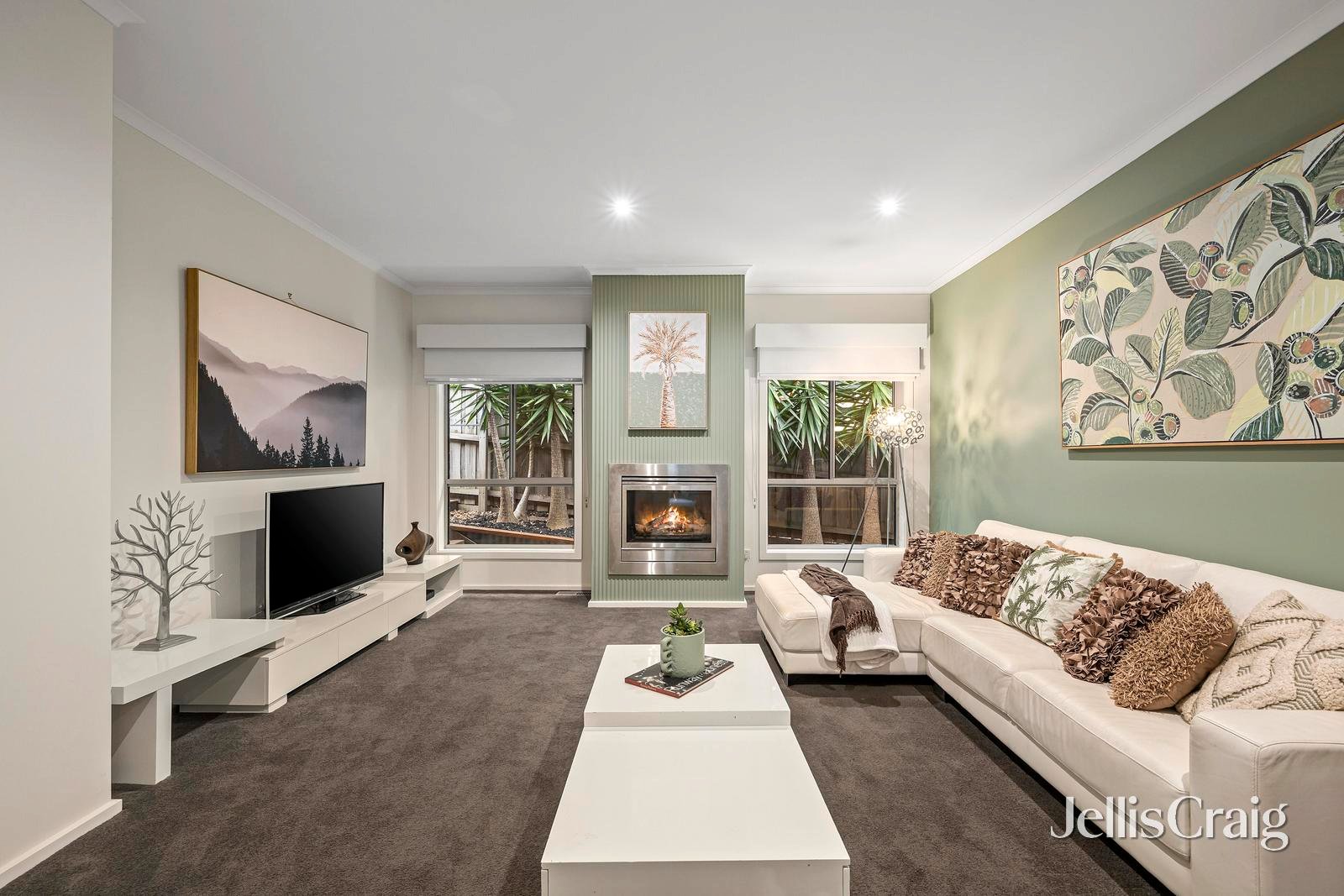 5 Chevalier Crescent, Mooroolbark image 3