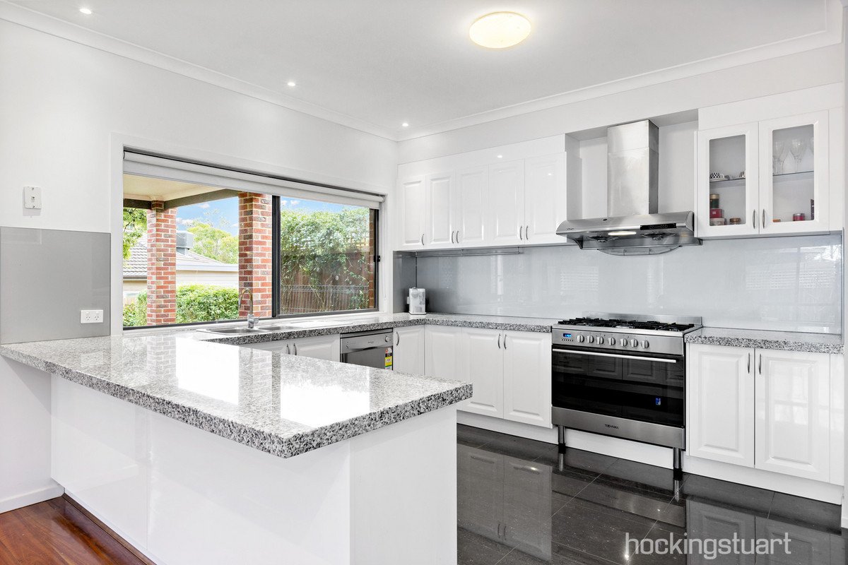 5 Chilcote Court, Box Hill South image 5