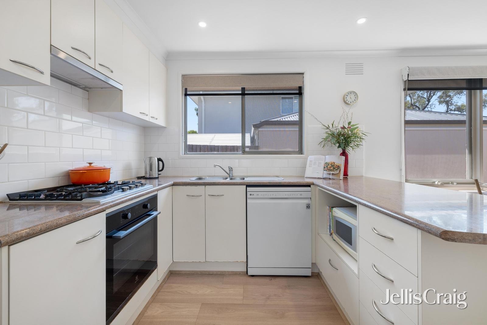 5 Cloverlea Drive, Wantirna image 6