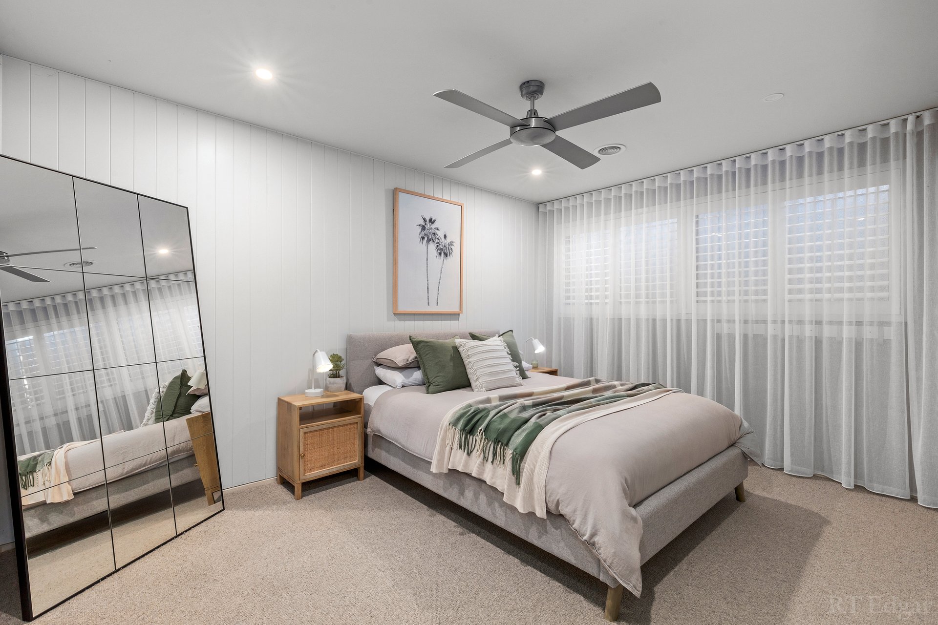 Property Gallery Thumbnail 14